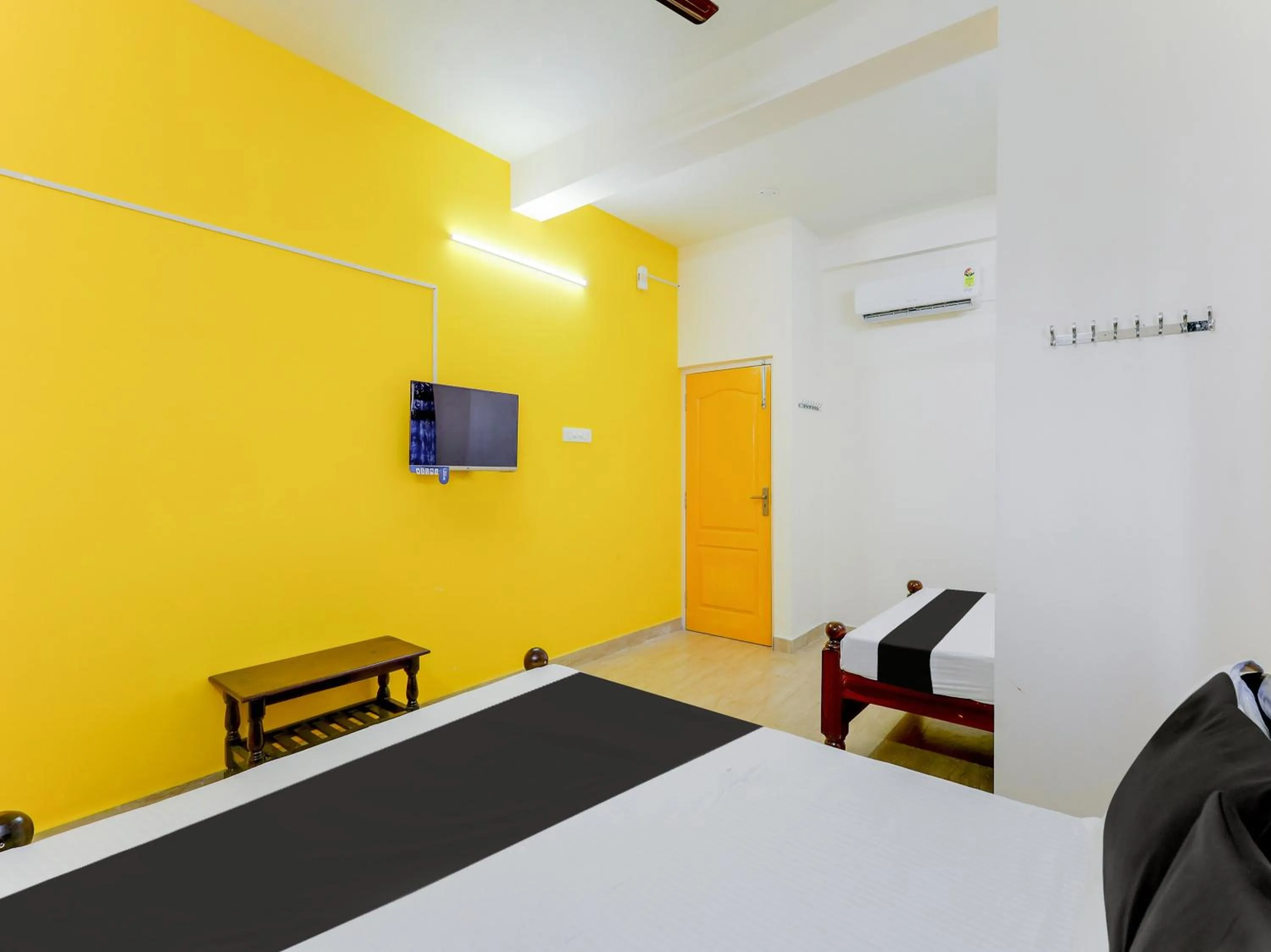 Bedroom in Hotel O by OYO RESIDENCY GRAND