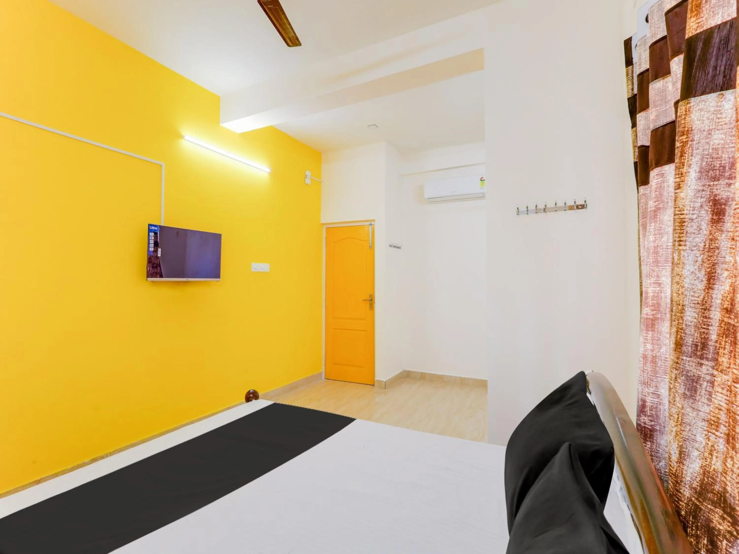Bedroom in Hotel O by OYO RESIDENCY GRAND
