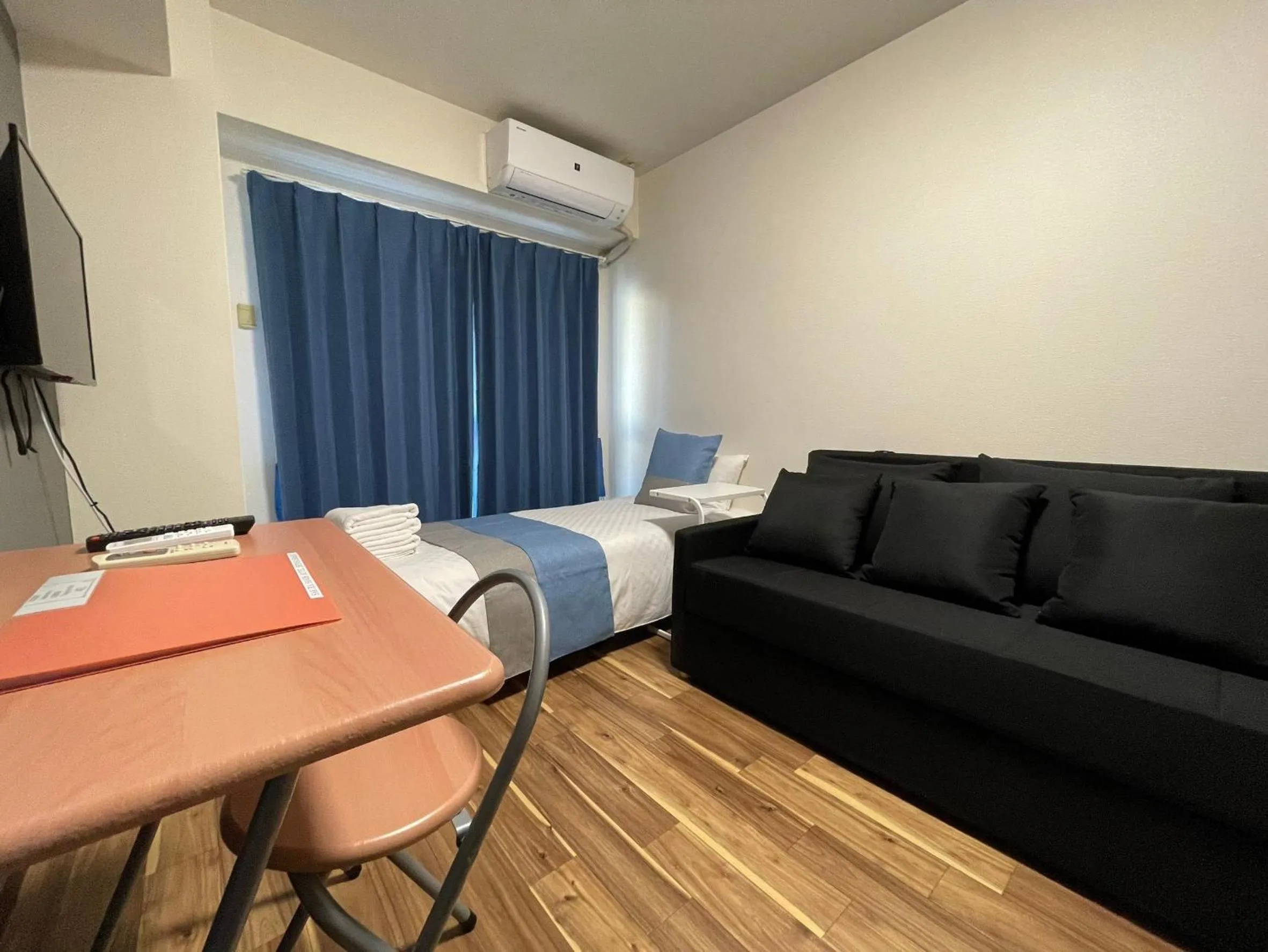 Bed in Sakura Sands Hotel Shinsaibashi