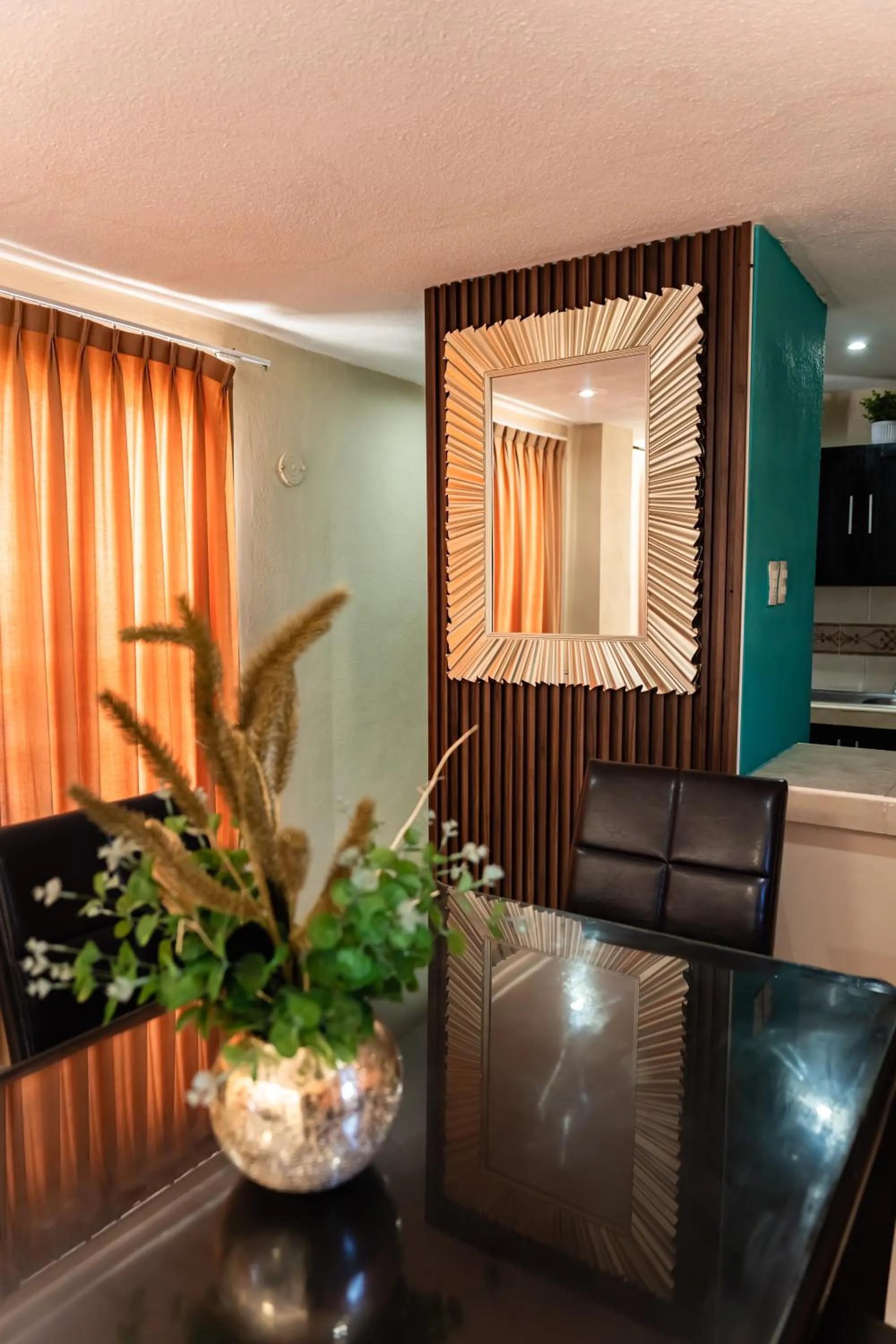 Dining area in Hotel & Suites Domani