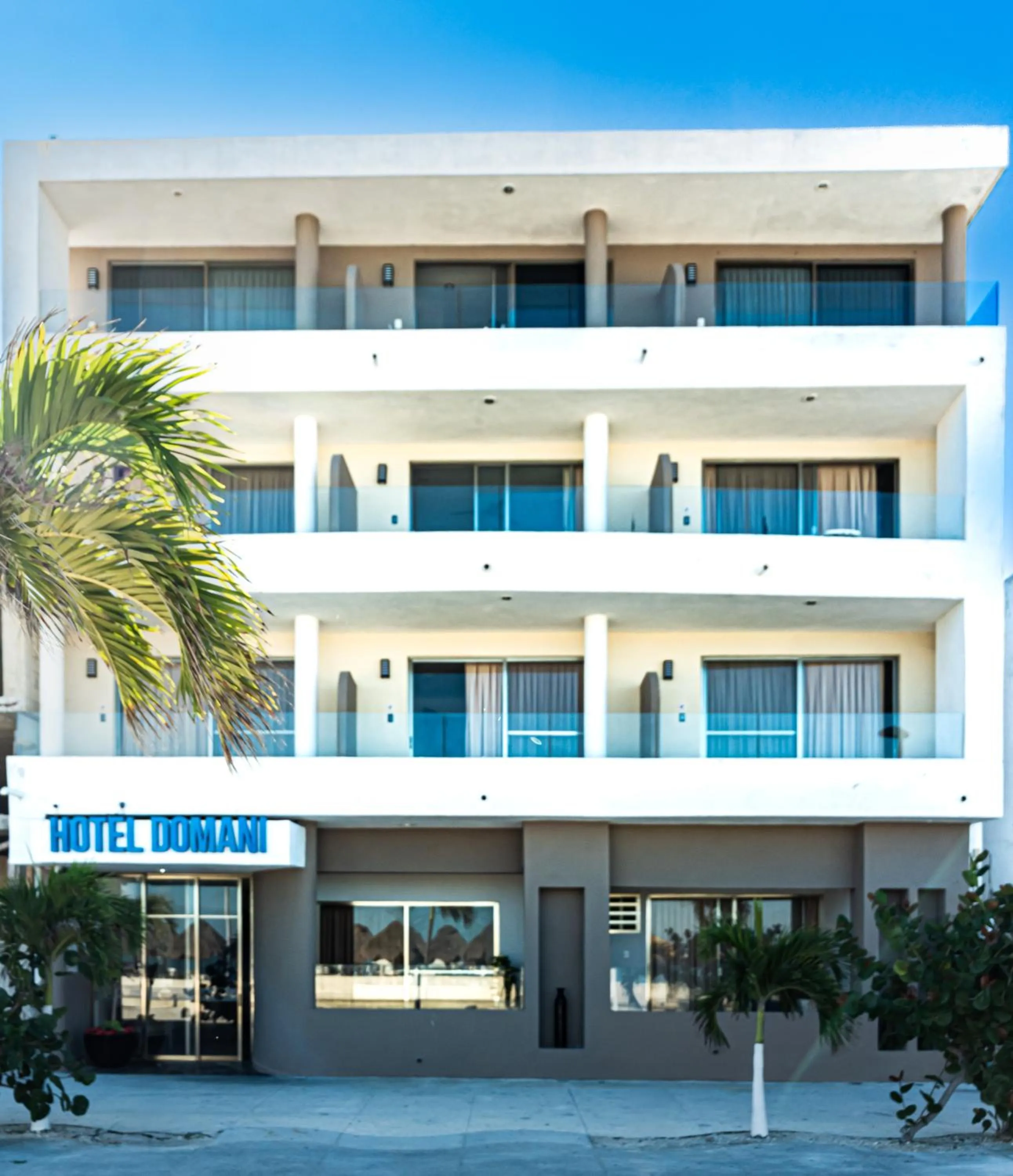 Property building in Hotel & Suites Domani