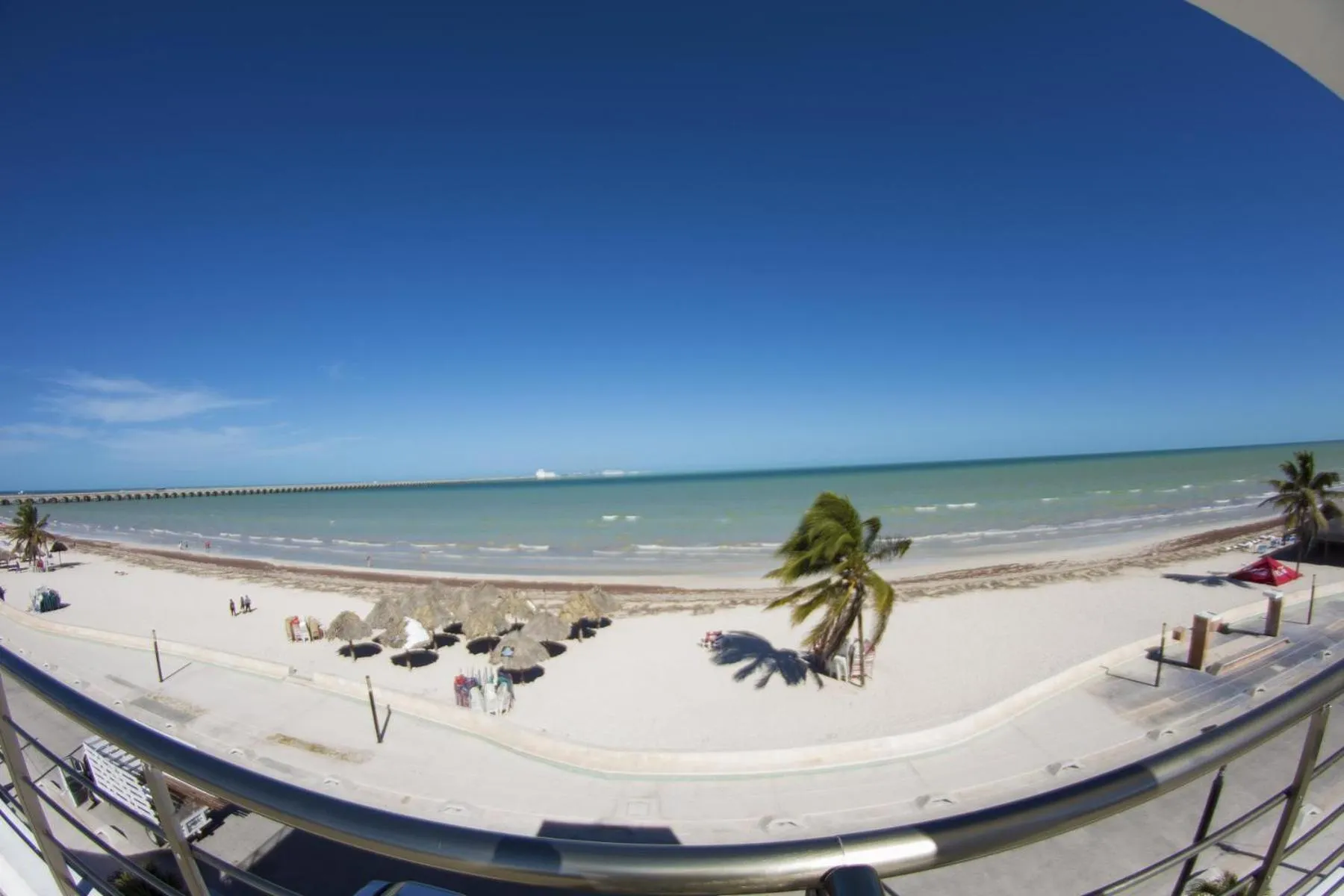 Hotel & Suites Domani