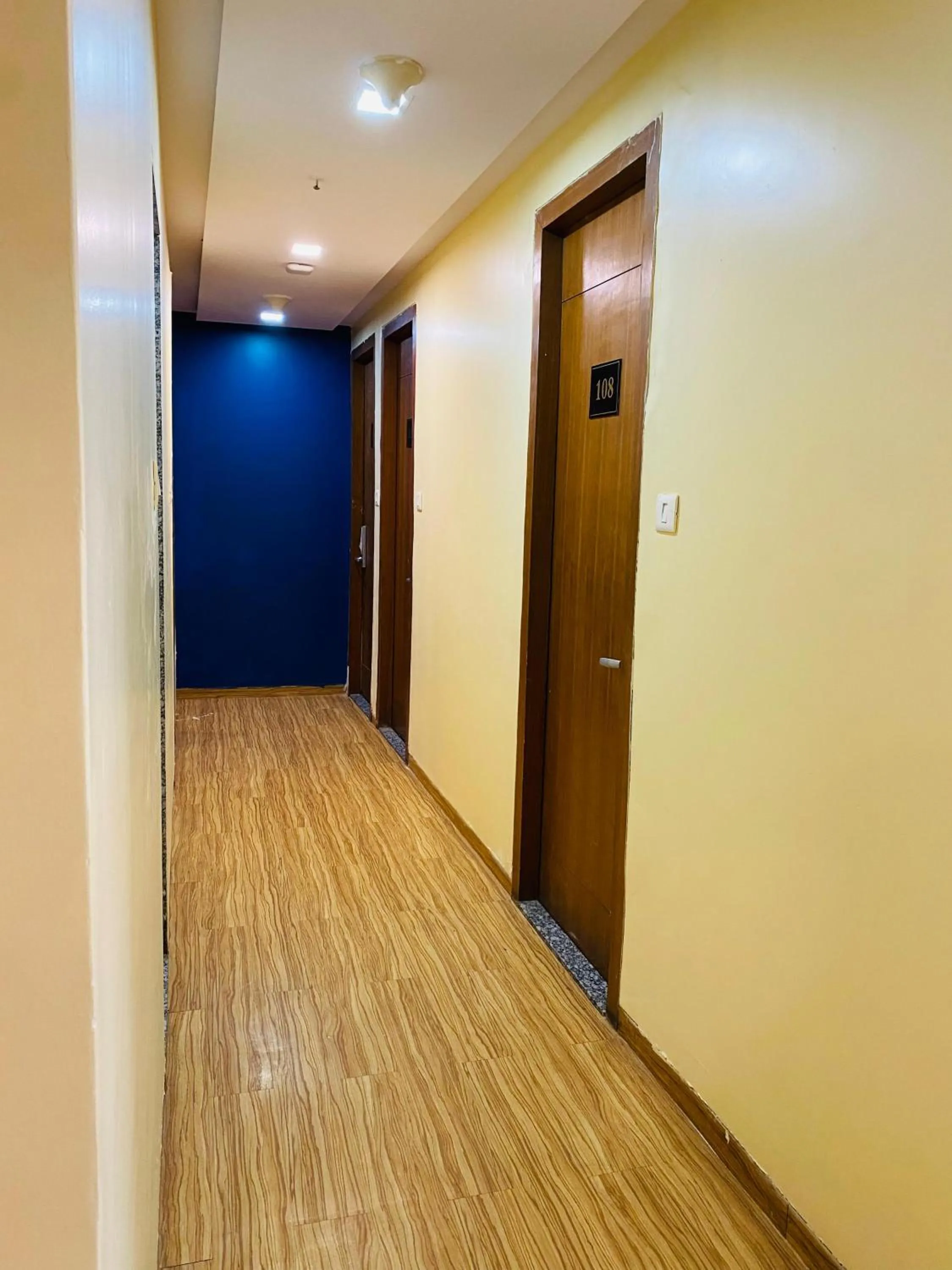 Lobby or reception in Hotel Arton Regency Near Terminal 2 Airport