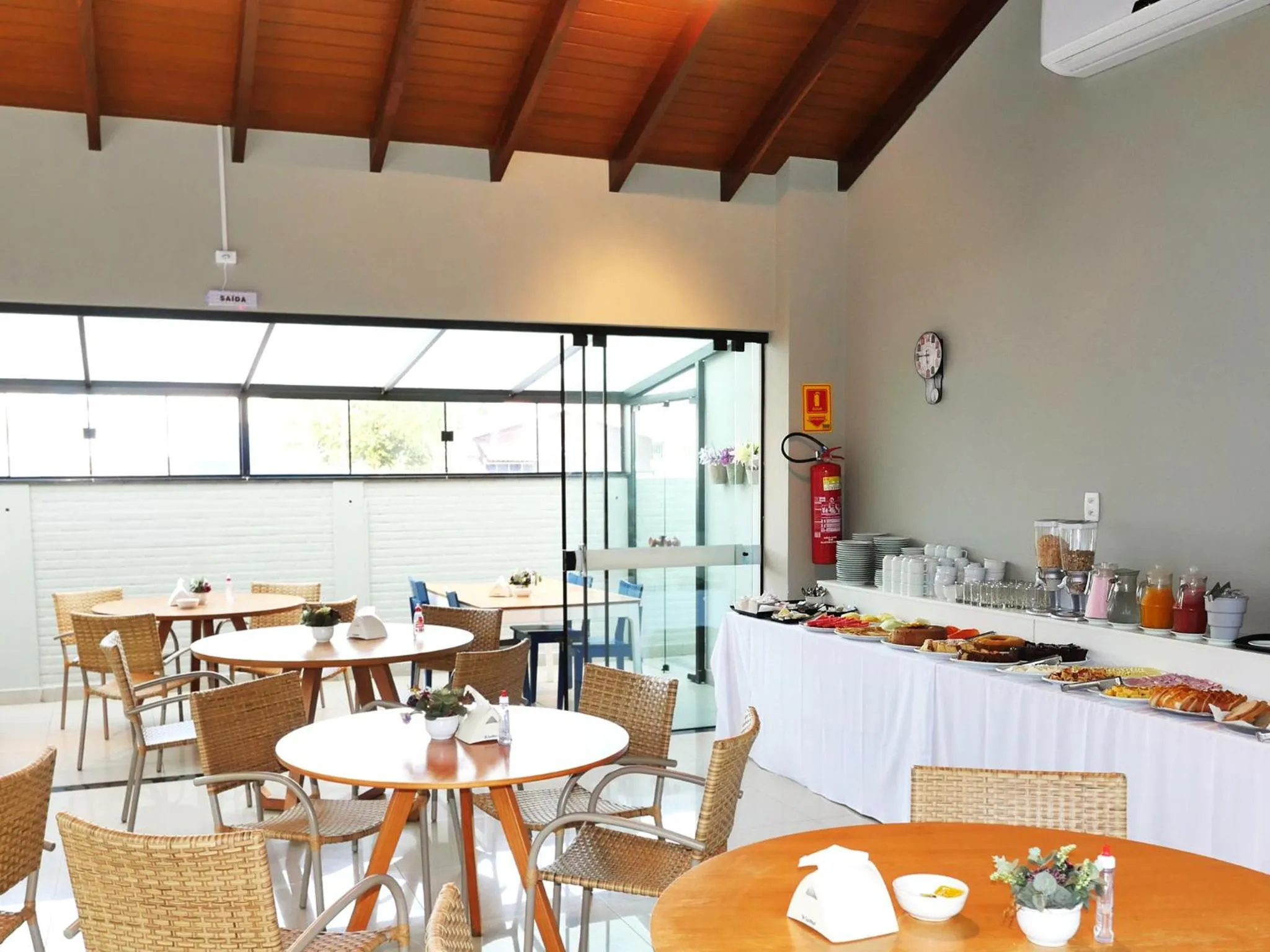 Lounge or bar in CLH Suites Bonito Centro