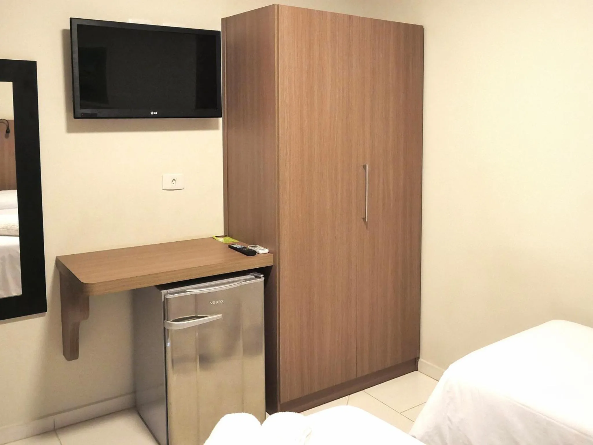 Bed in CLH Suites Bonito Centro