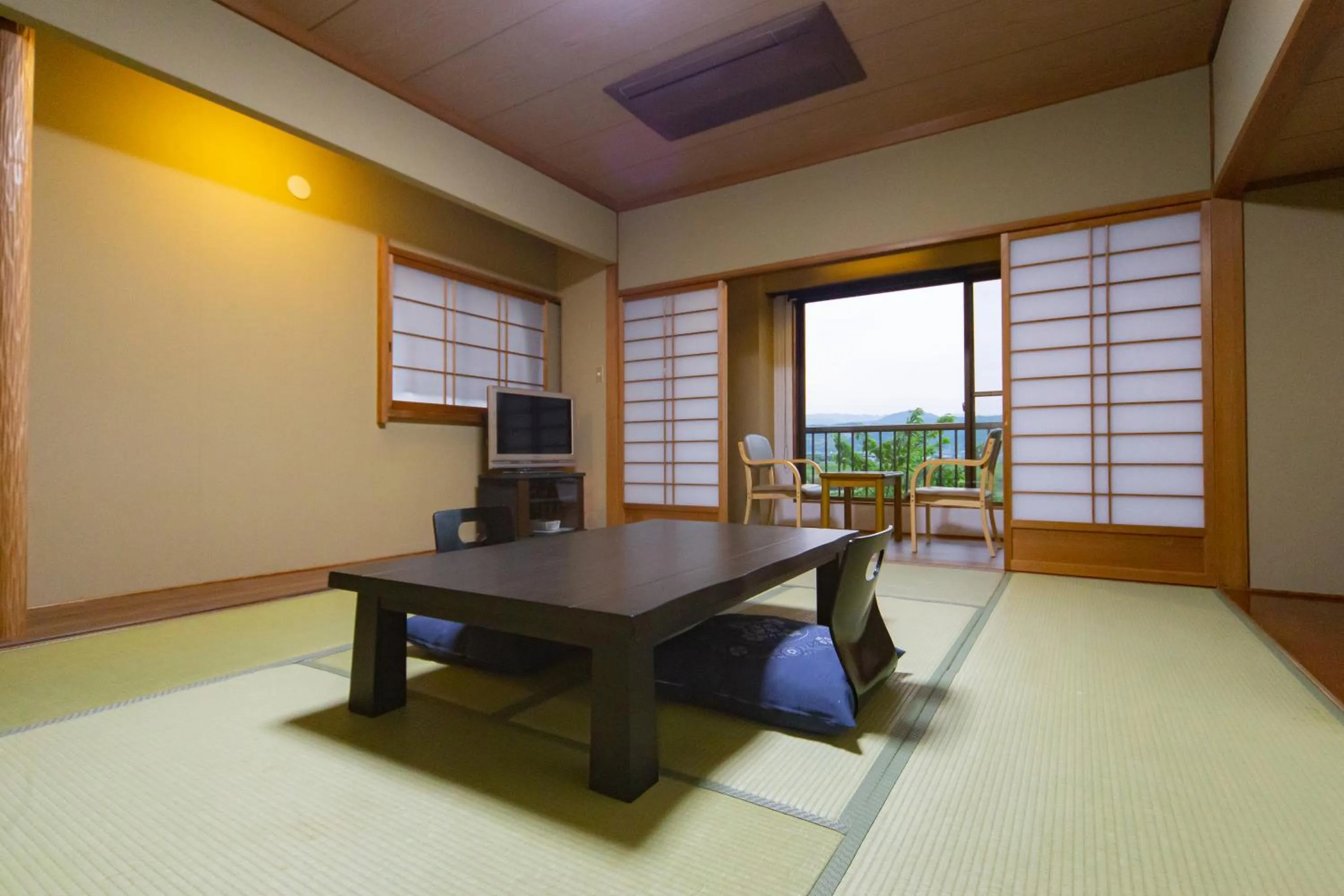 Photo of the whole room in Ryokan Toyotomi