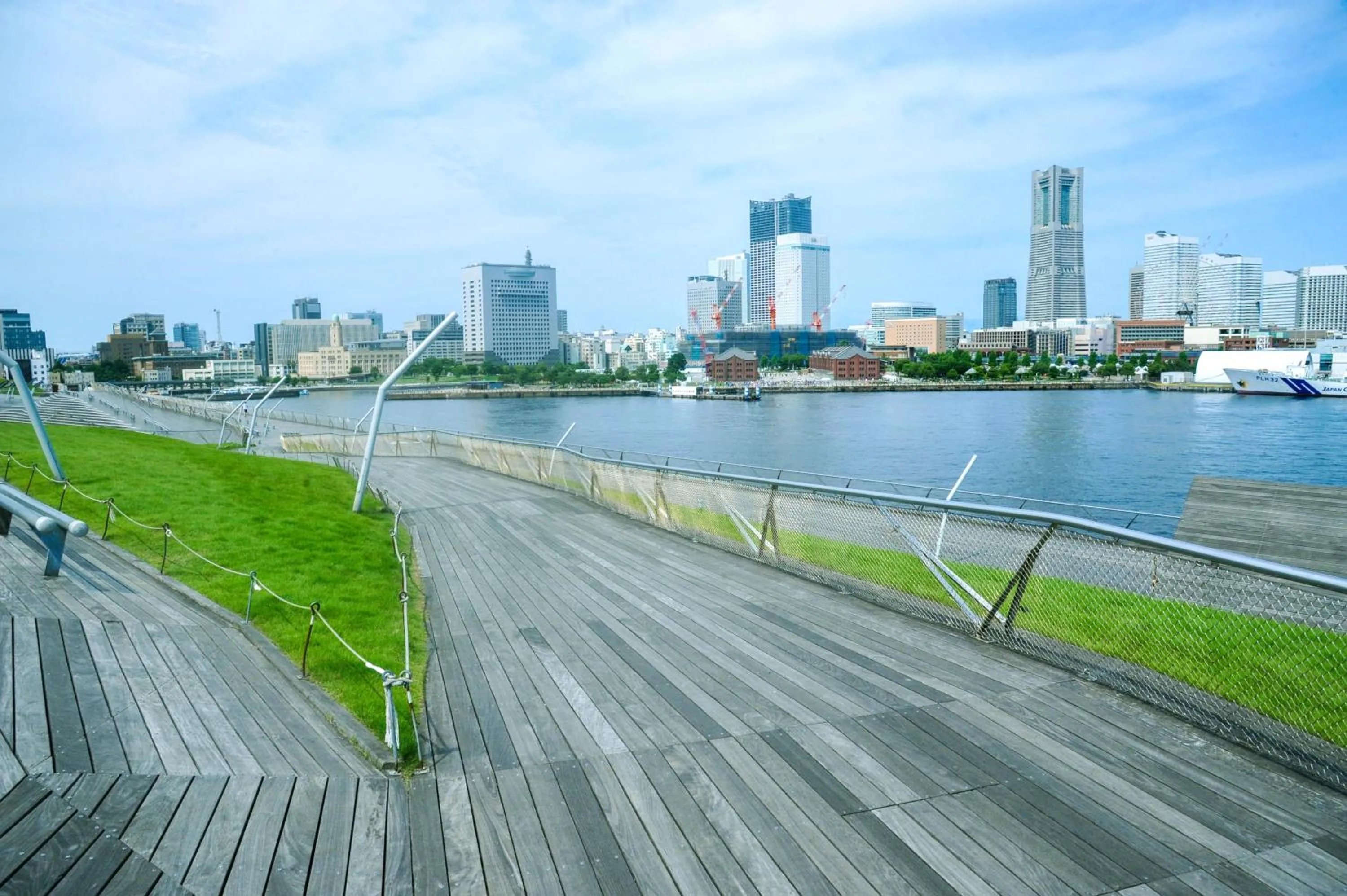 Neighbourhood in Sotetsu Hotels The Splaisir Yokohama