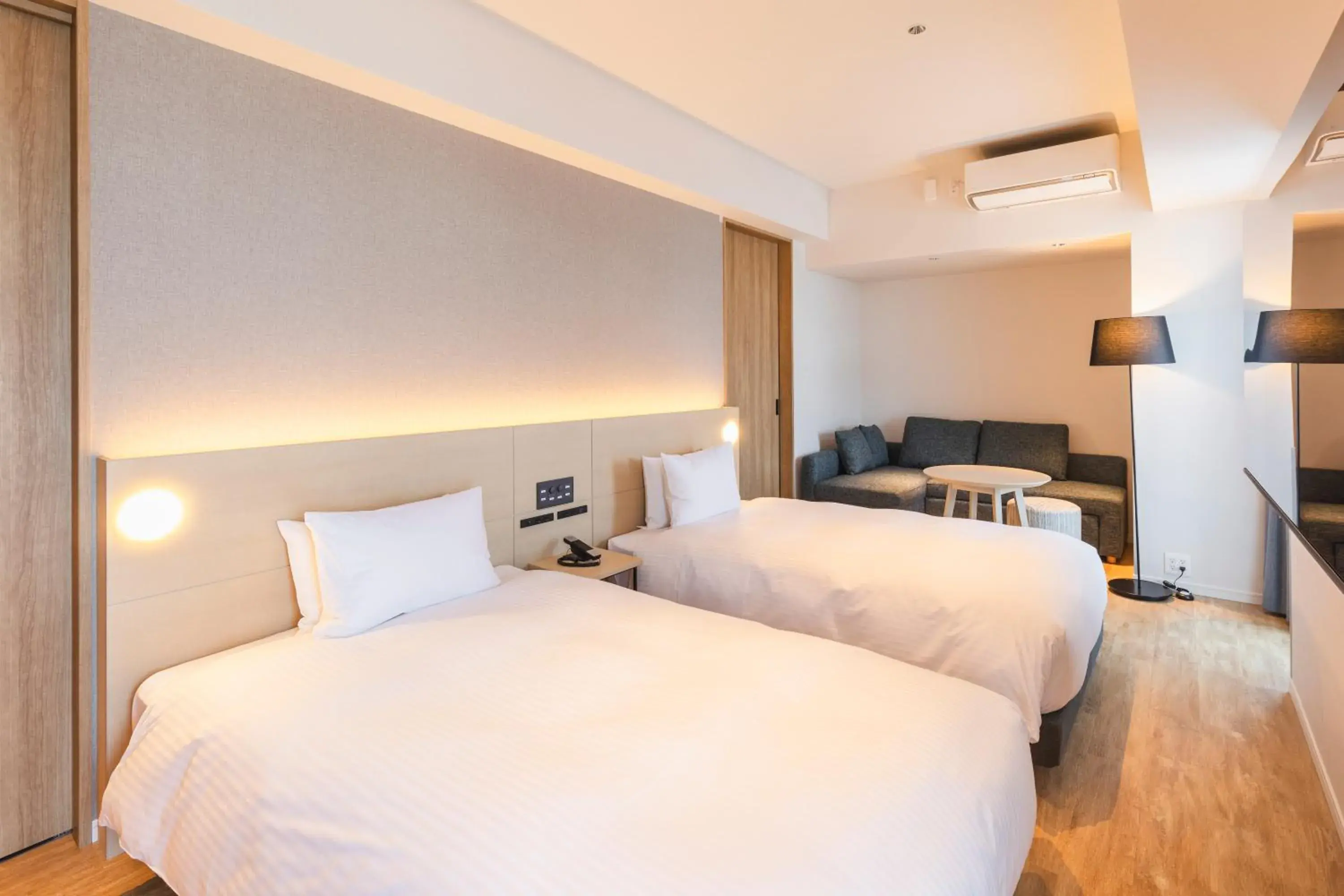 Residential Twin Room - single occupancy in Sotetsu Hotels The Splaisir Yokohama Residential Twin Room - single occupancy in Sotetsu Hotels The Splaisir Yokohama