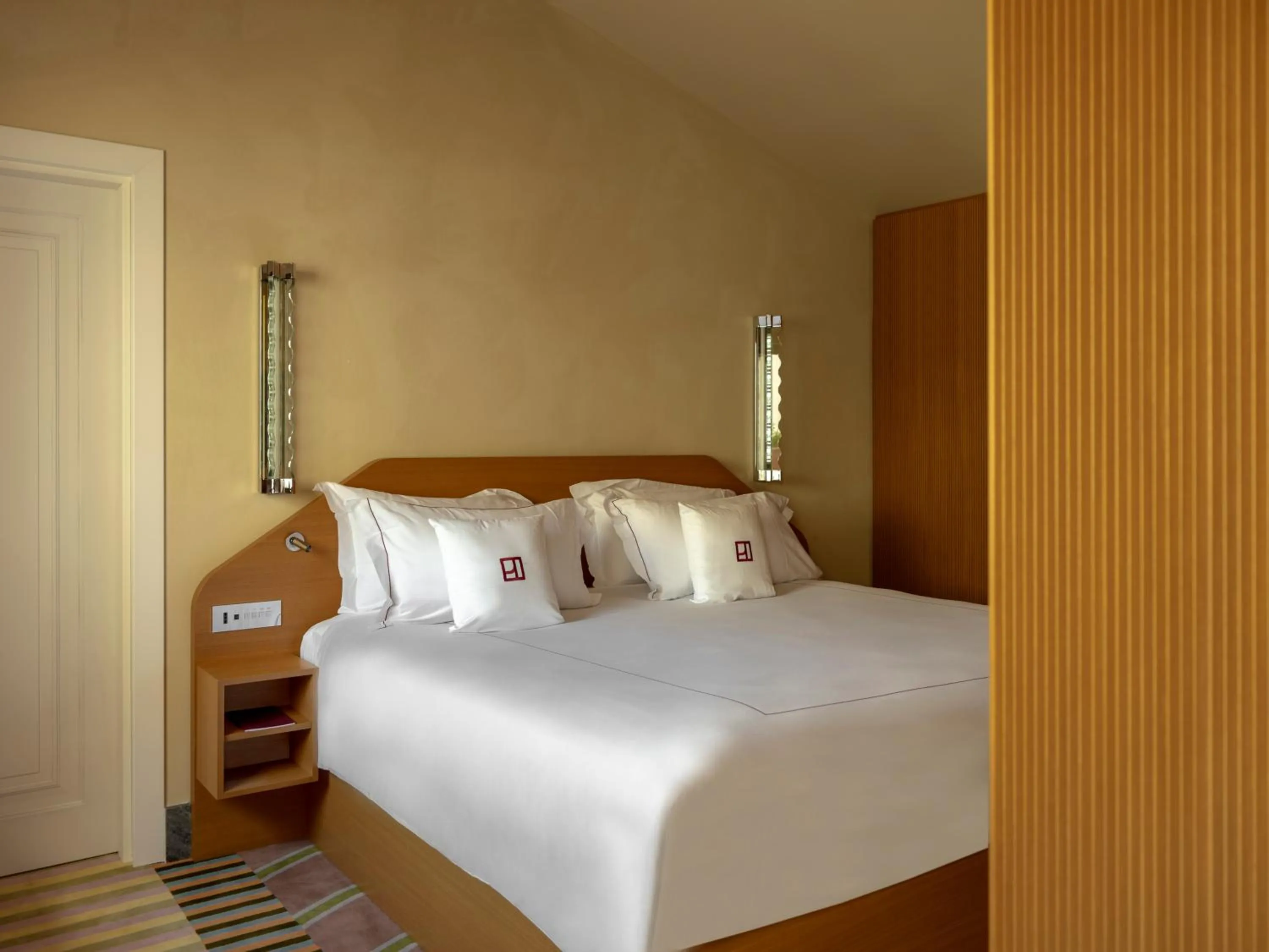 Bedroom, Bed in Palazzo Talìa - Small Luxury Hotels of the World