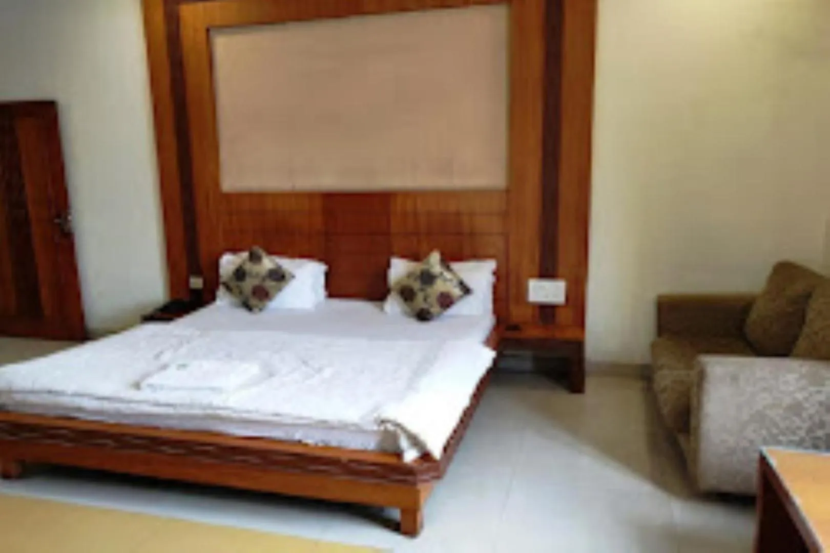 Bed in Hotel Mandakini Plaza , Kanpur