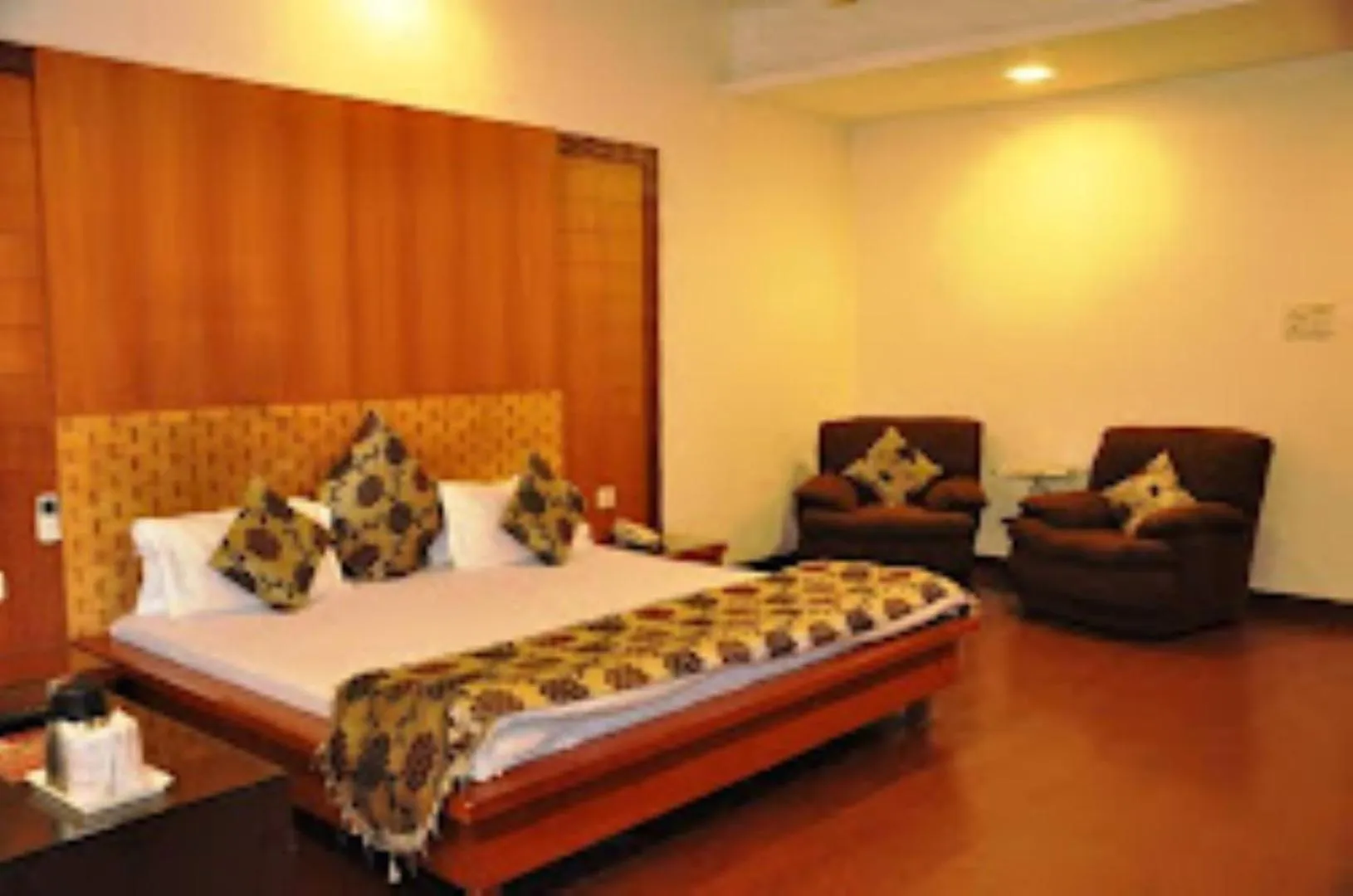 Bed in Hotel Mandakini Plaza , Kanpur