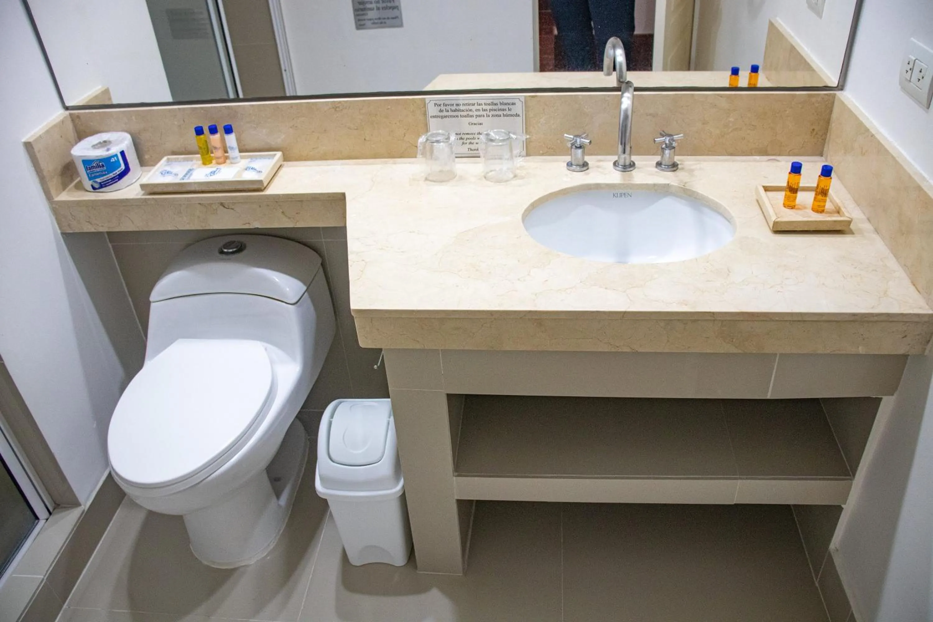 Bathroom in Hotel Campestre las Camelias
