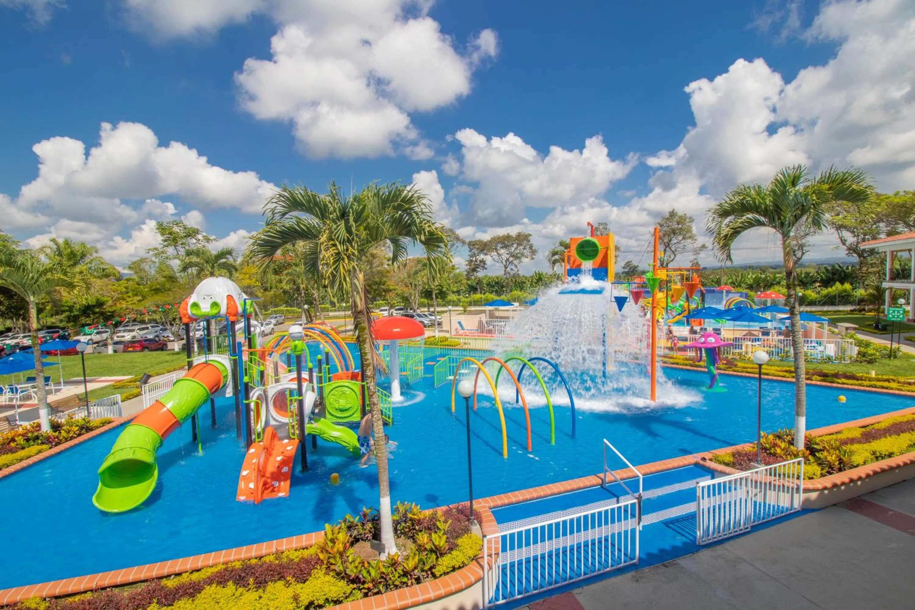 Aqua park in Hotel Campestre las Camelias