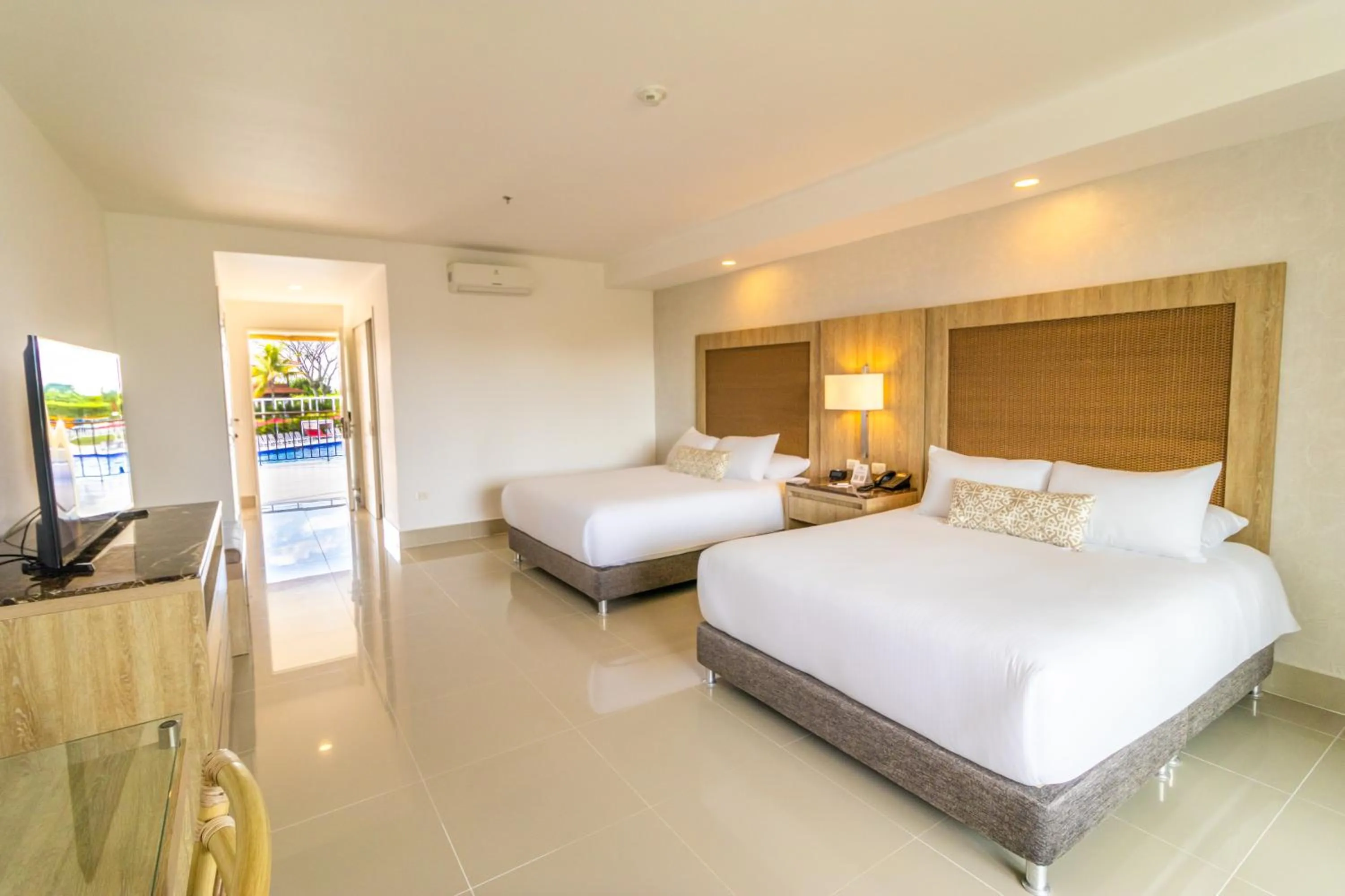 TV and multimedia, Bed in Hotel Campestre las Camelias