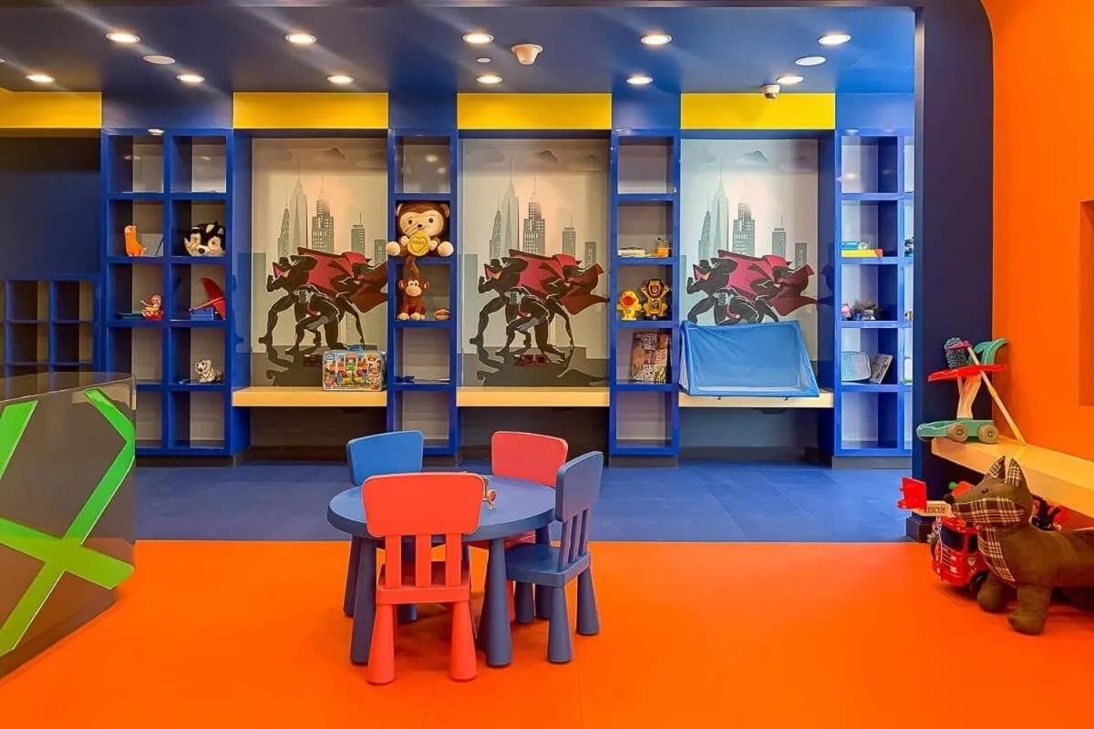 Frank Porter - Artesia Tower D