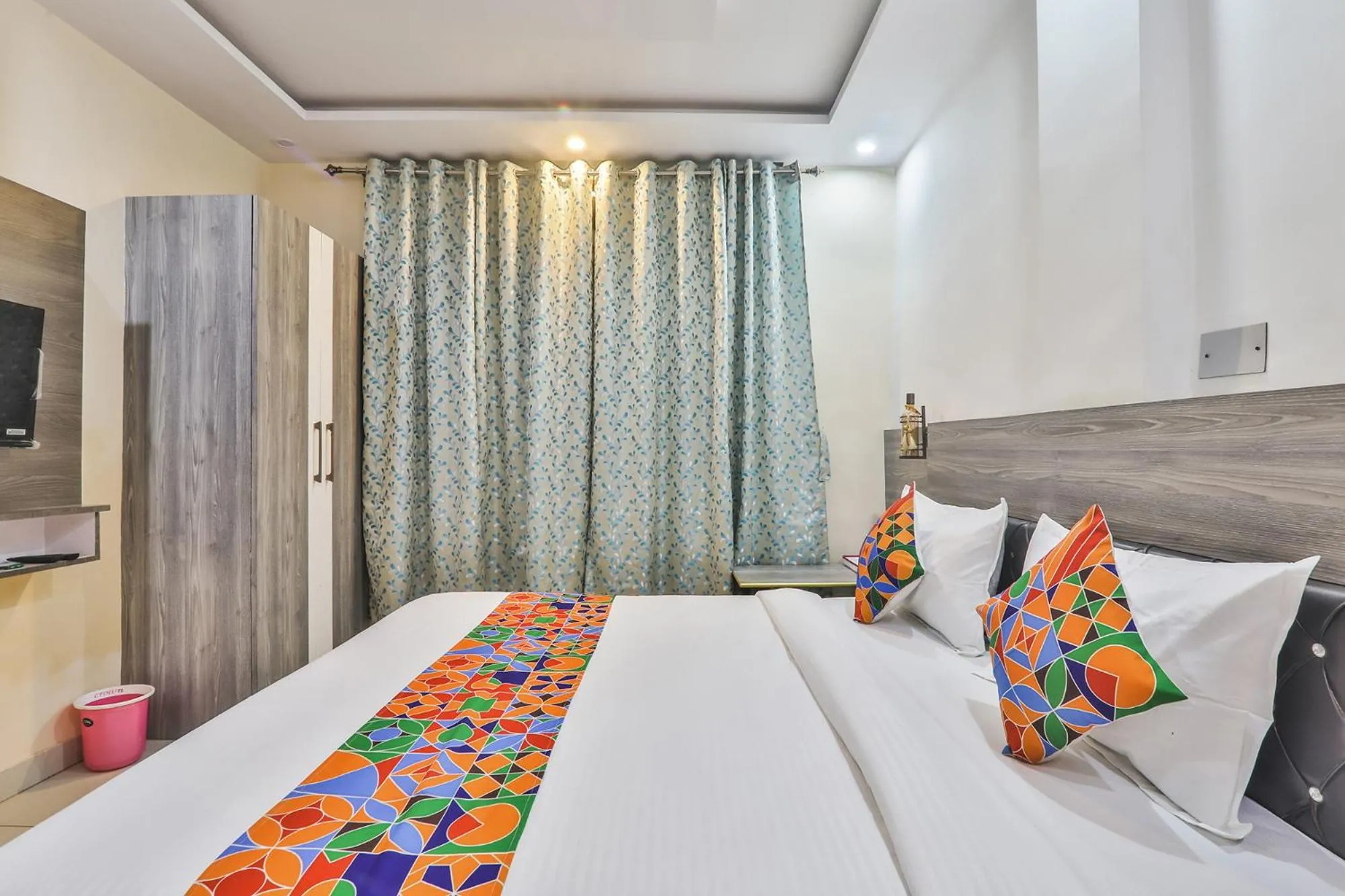 Bed in FabHotel LS Grand - Nr Banaras Railway Station