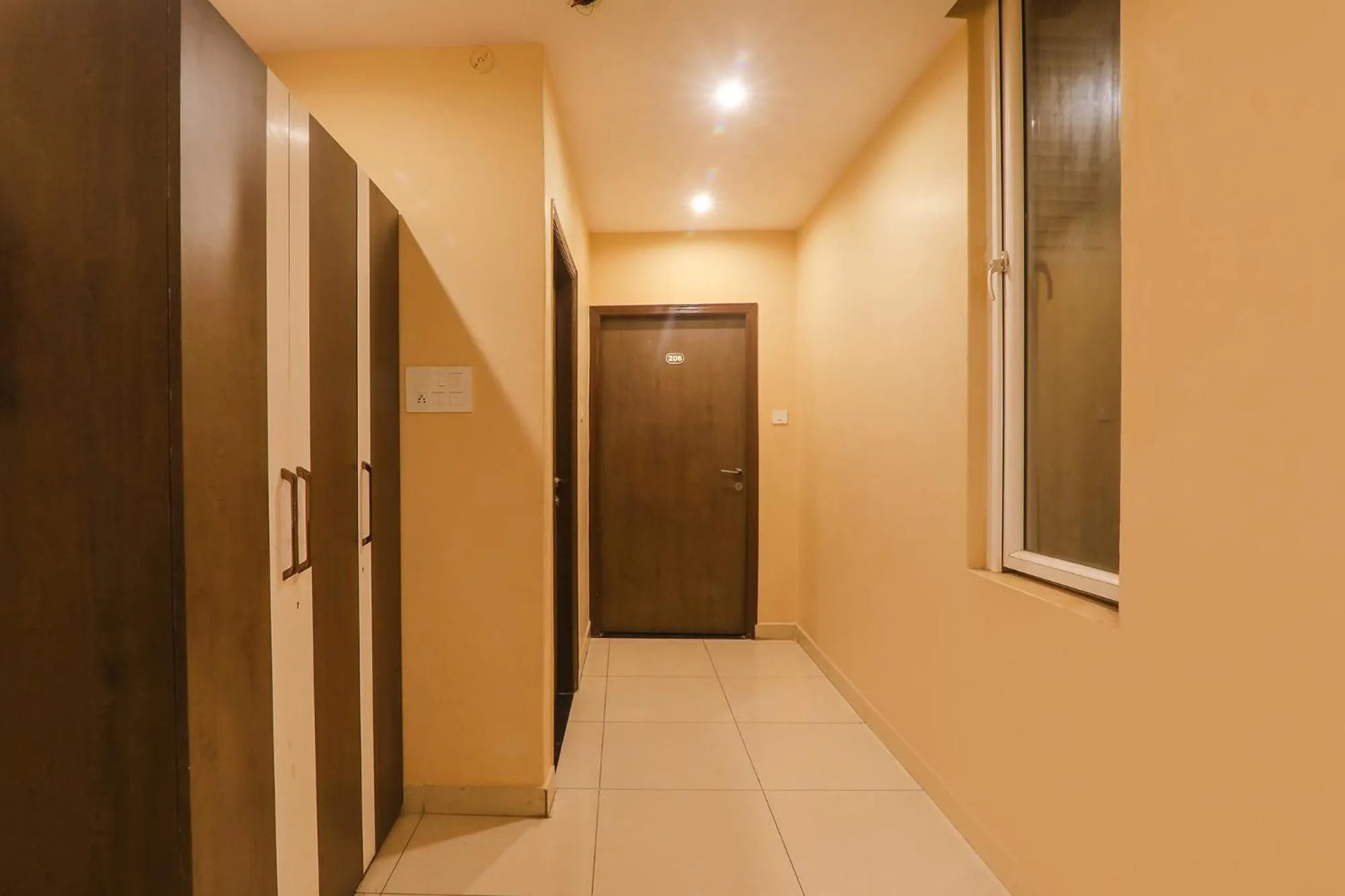 Lobby or reception in FabHotel LS Grand - Nr Banaras Railway Station