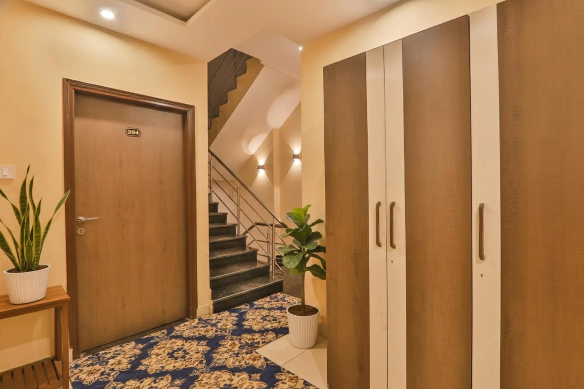 Lobby or reception in FabHotel LS Grand - Nr Banaras Railway Station