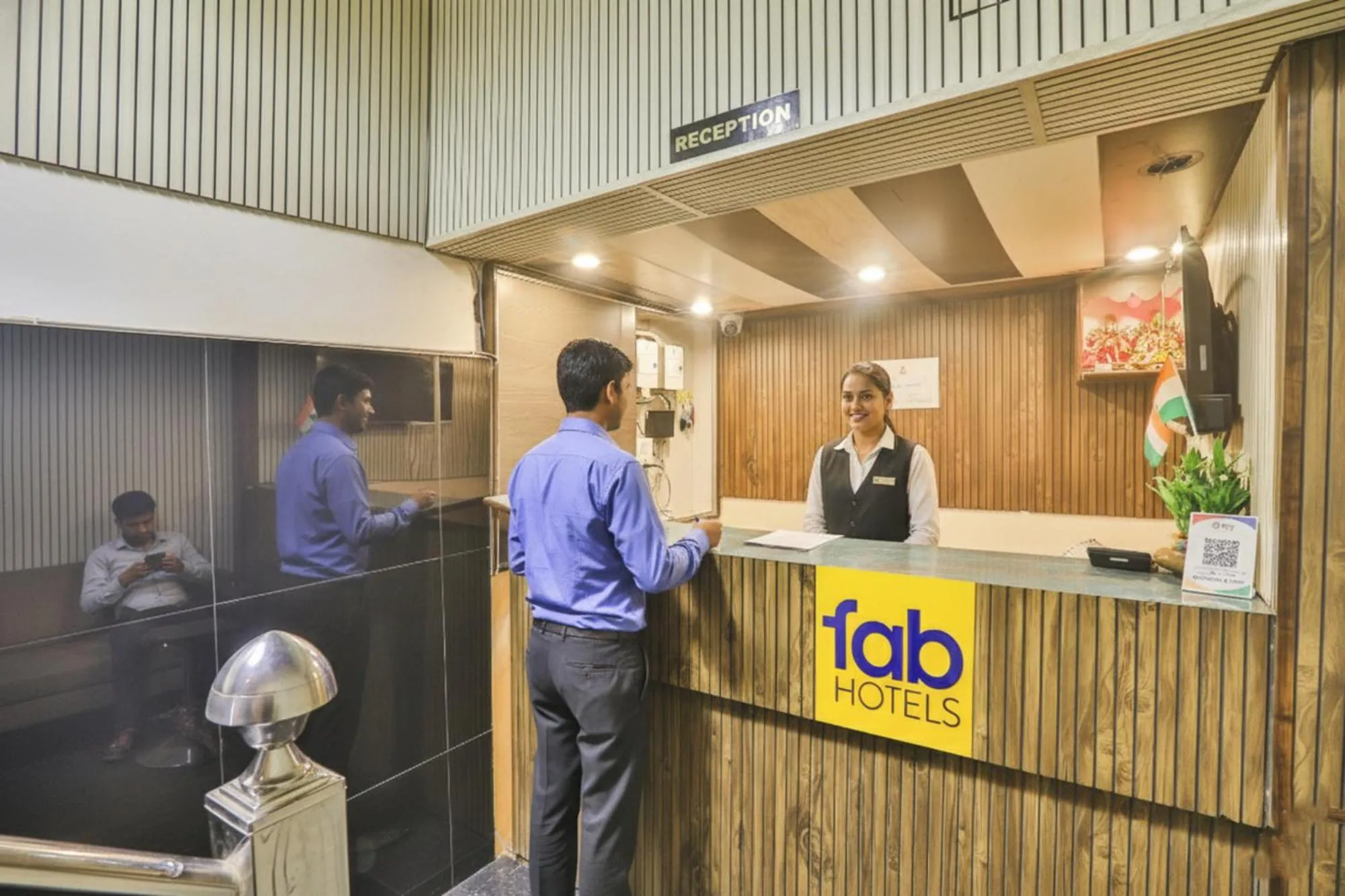 Lobby or reception in FabHotel LS Grand - Nr Banaras Railway Station
