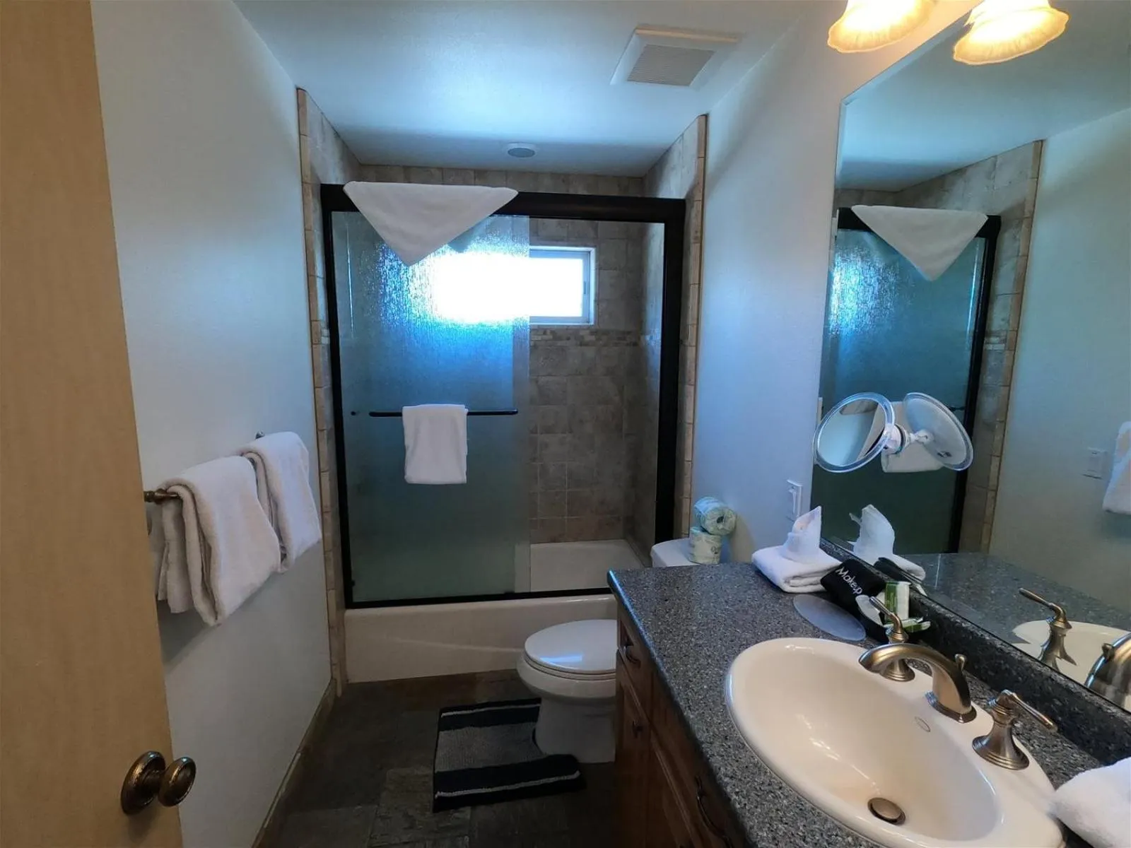 Bathroom in Rr-johnson Suite
