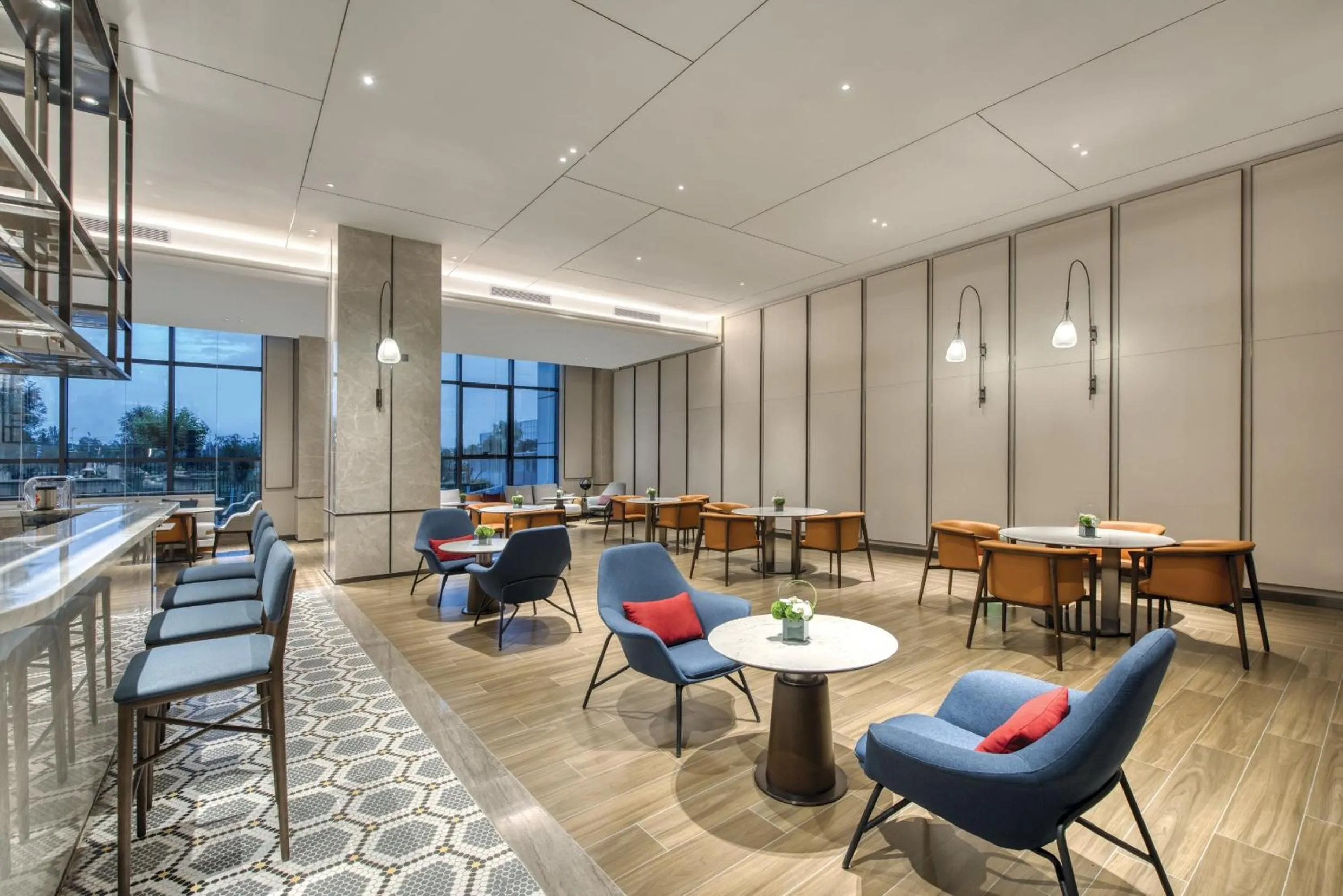 Lounge or bar in Crowne Plaza Lanzhou New Area by IHG