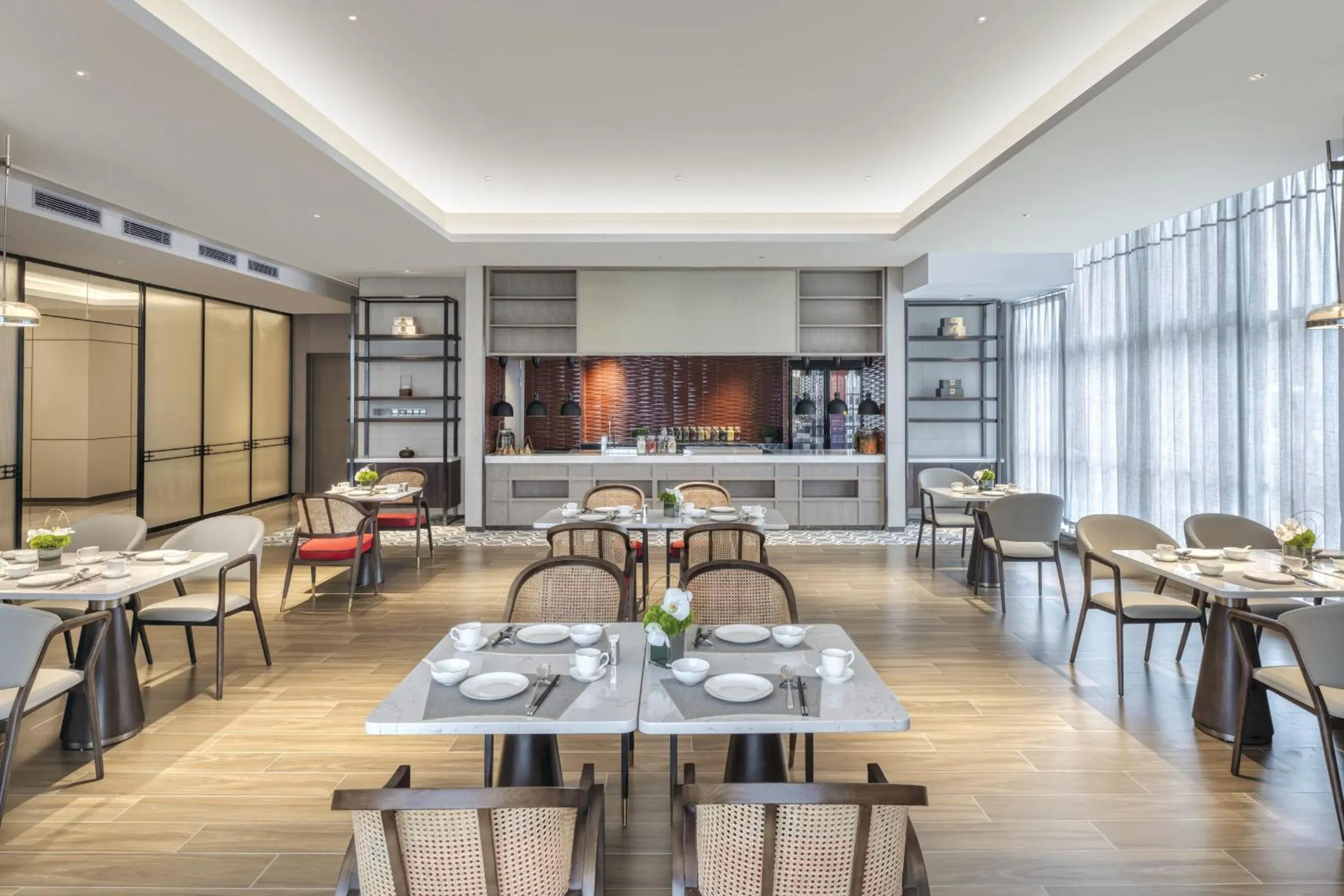 Restaurant/places to eat in Crowne Plaza Lanzhou New Area by IHG