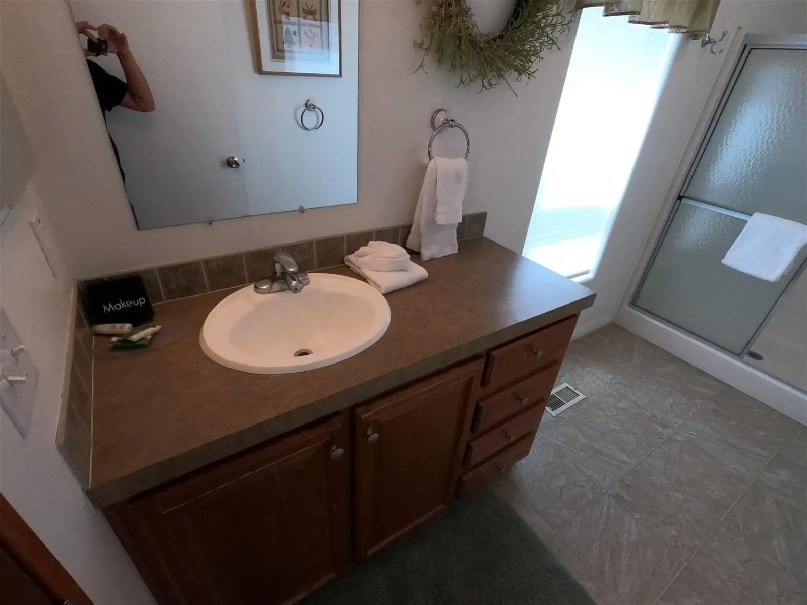 Property building in Rr-kenton Hs