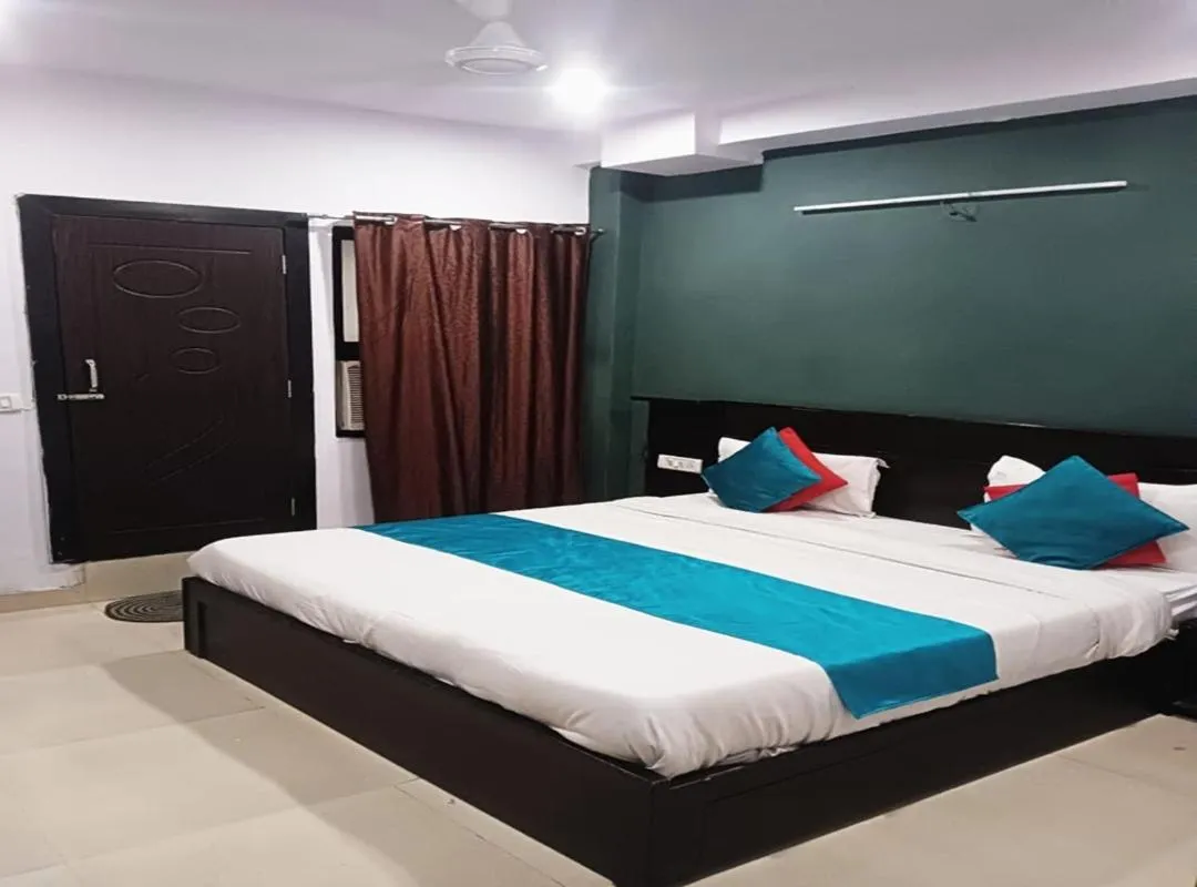 Bed in Hotel Quality Time