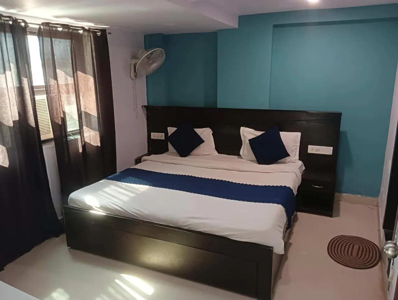 Bed in Hotel Quality Time