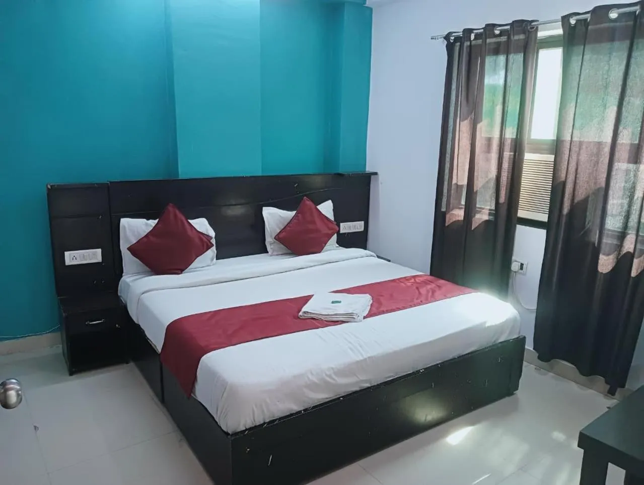 Bed in Hotel Quality Time