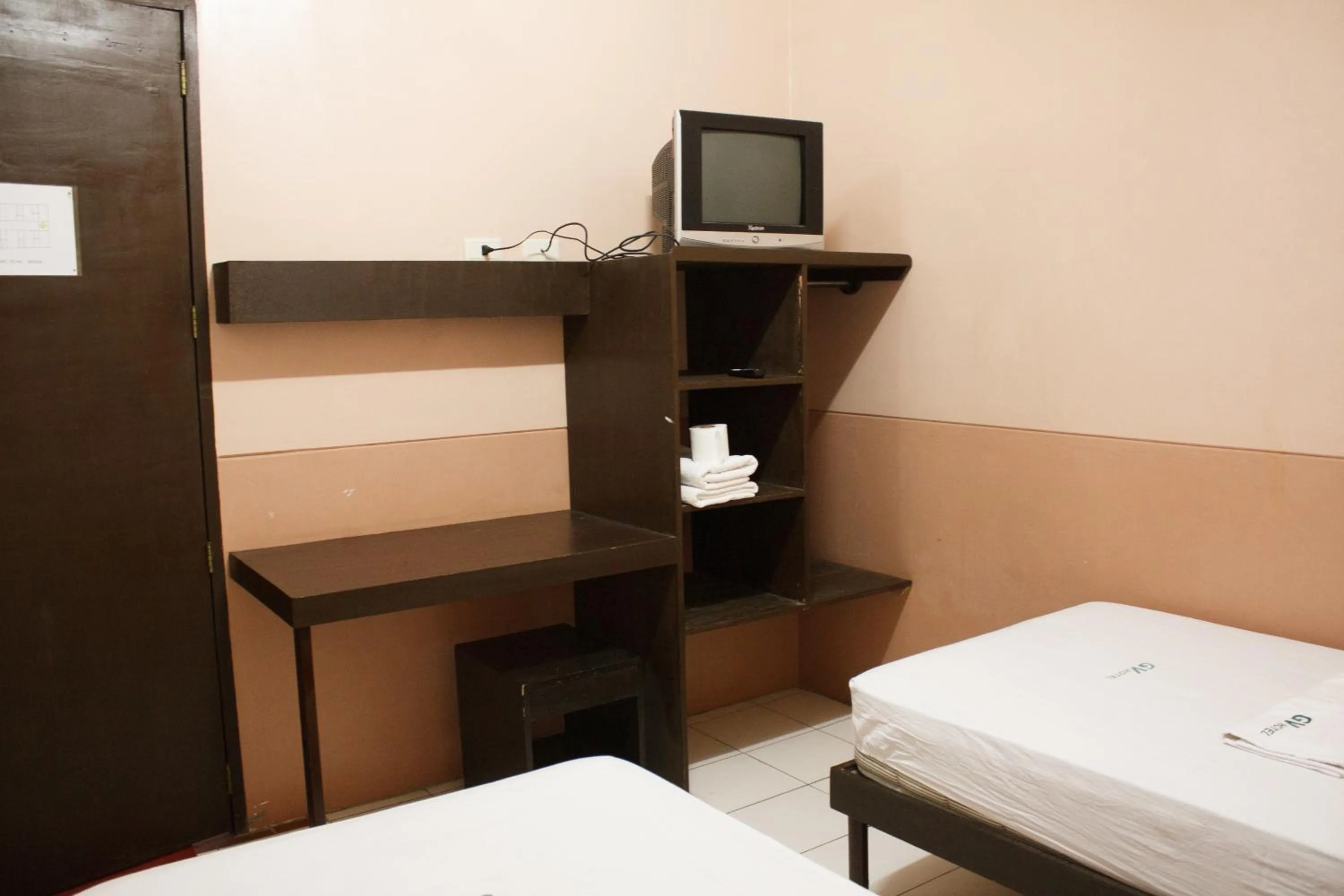 TV and multimedia, Bed in GV Hotel - Catbalogan