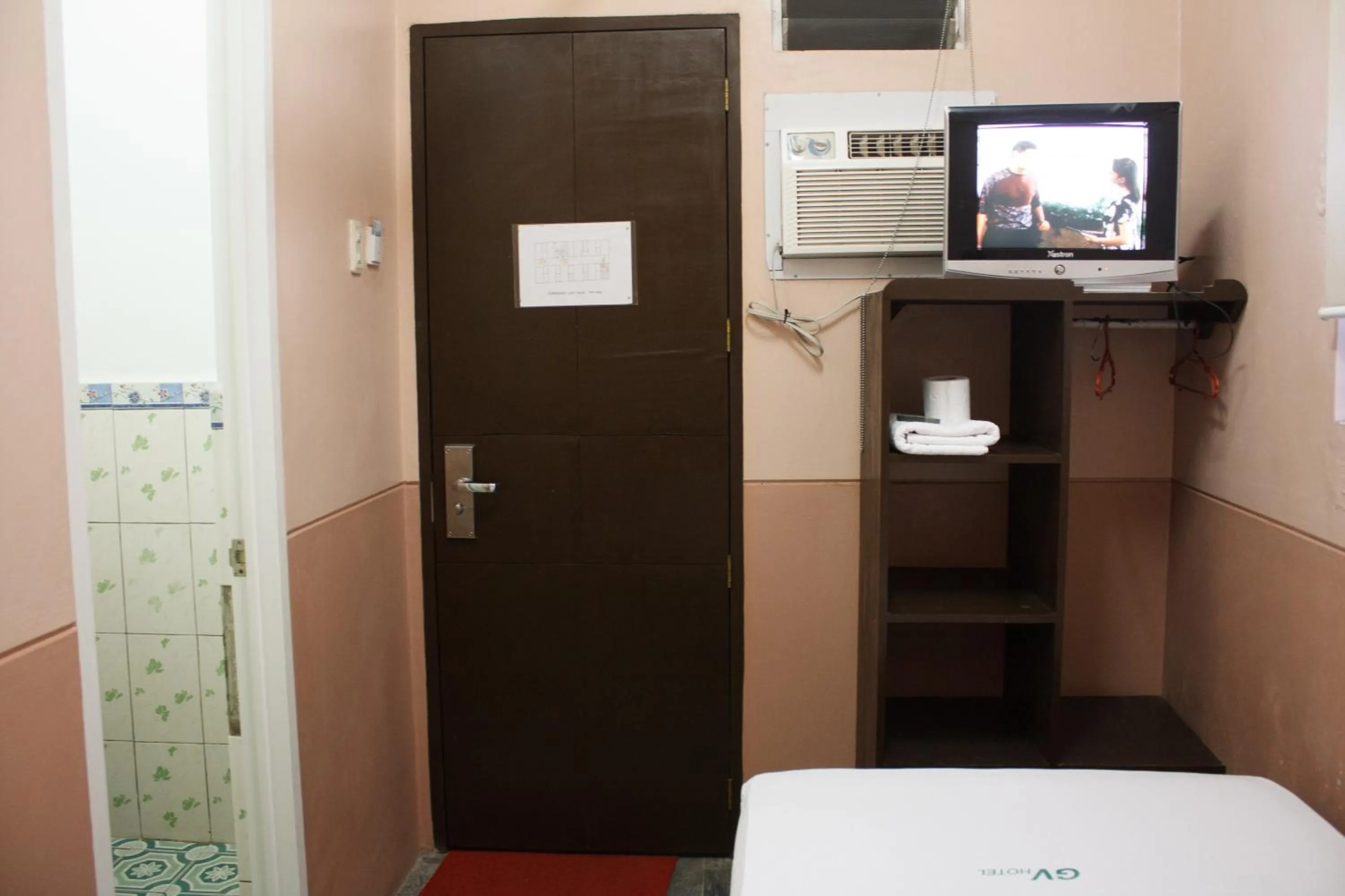 TV and multimedia, Bed in GV Hotel - Catbalogan