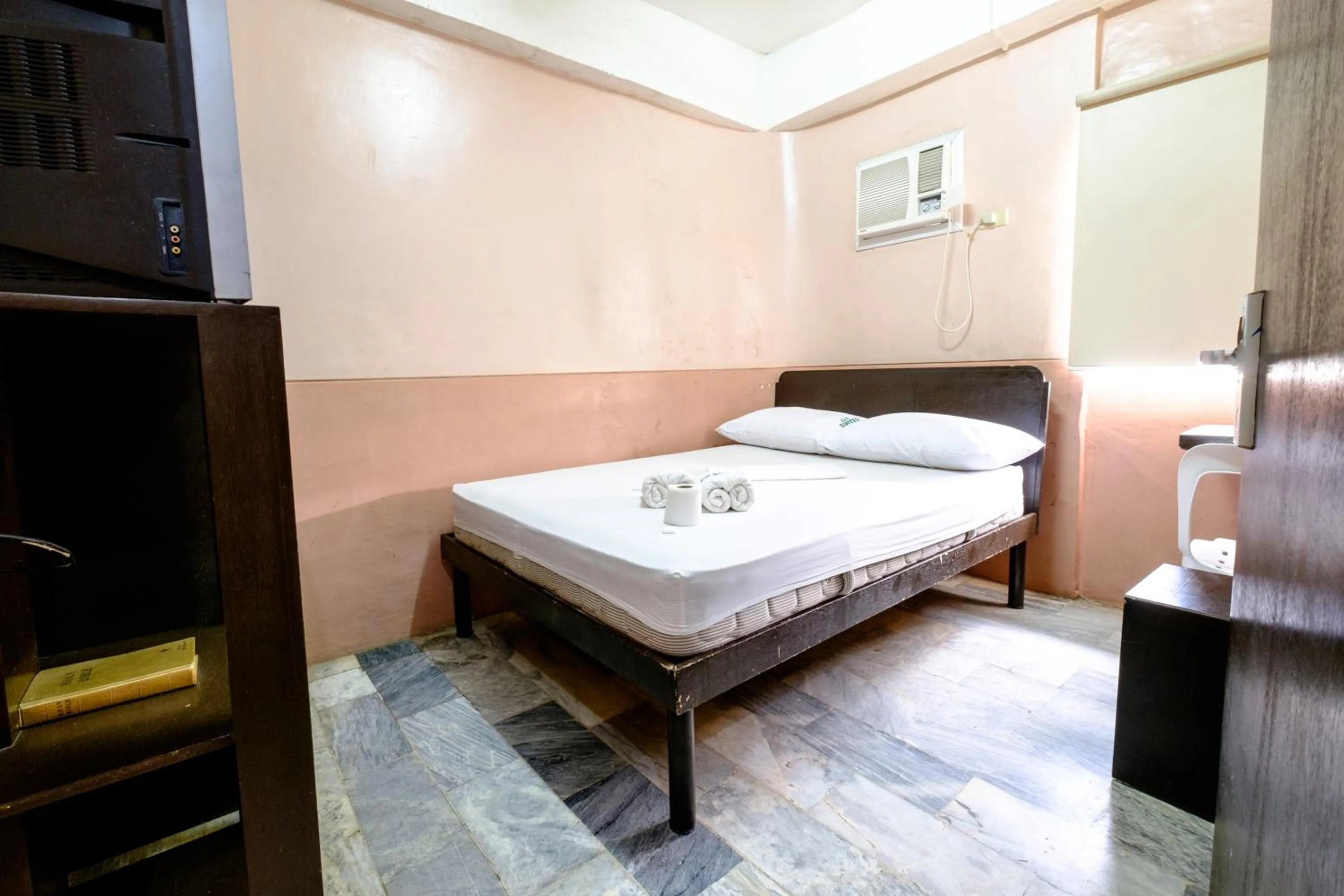 Bed in GV Hotel - Ozamiz