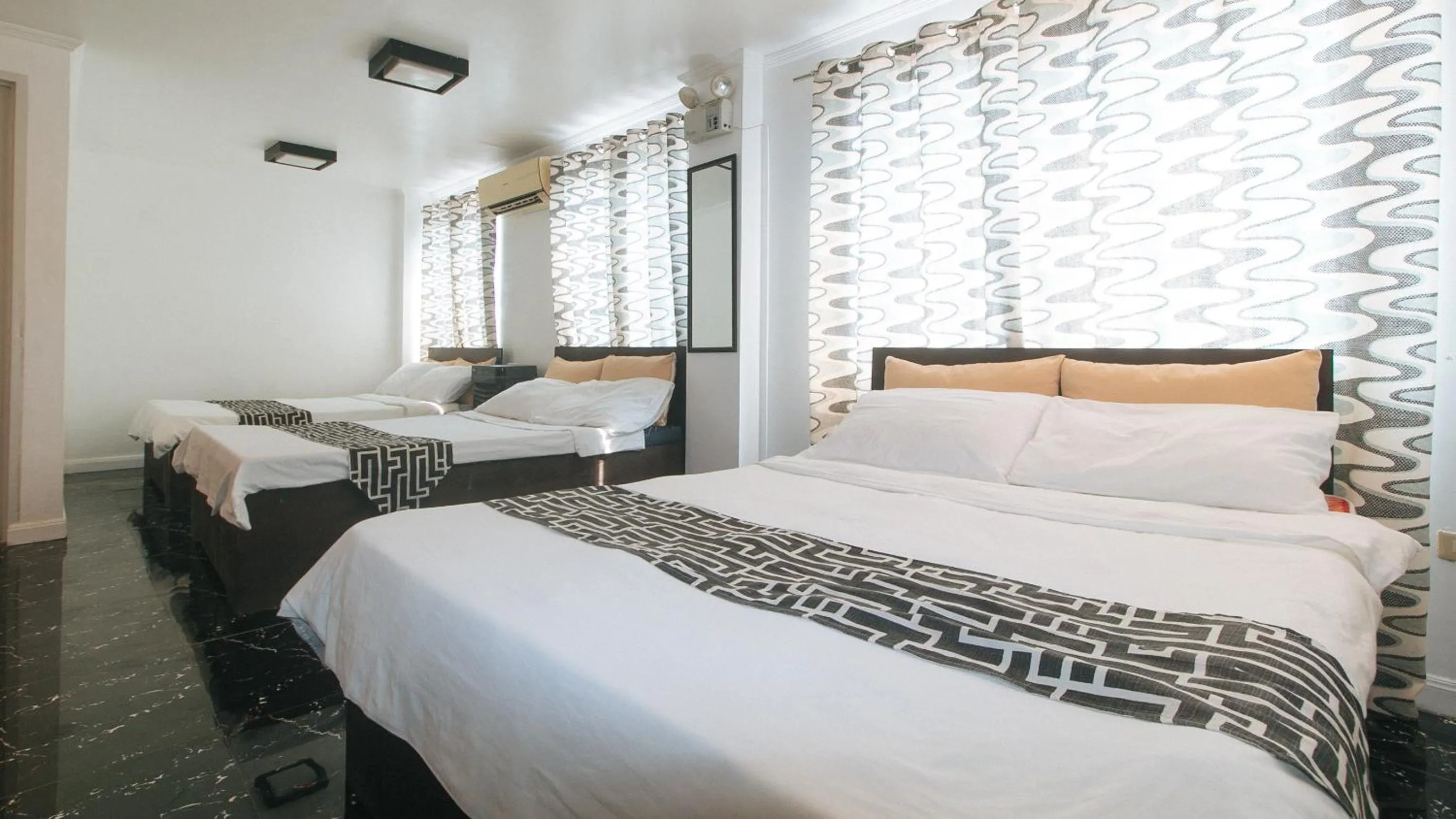 Bed in Stay Inn Station 2 Boracay by RedDoorz