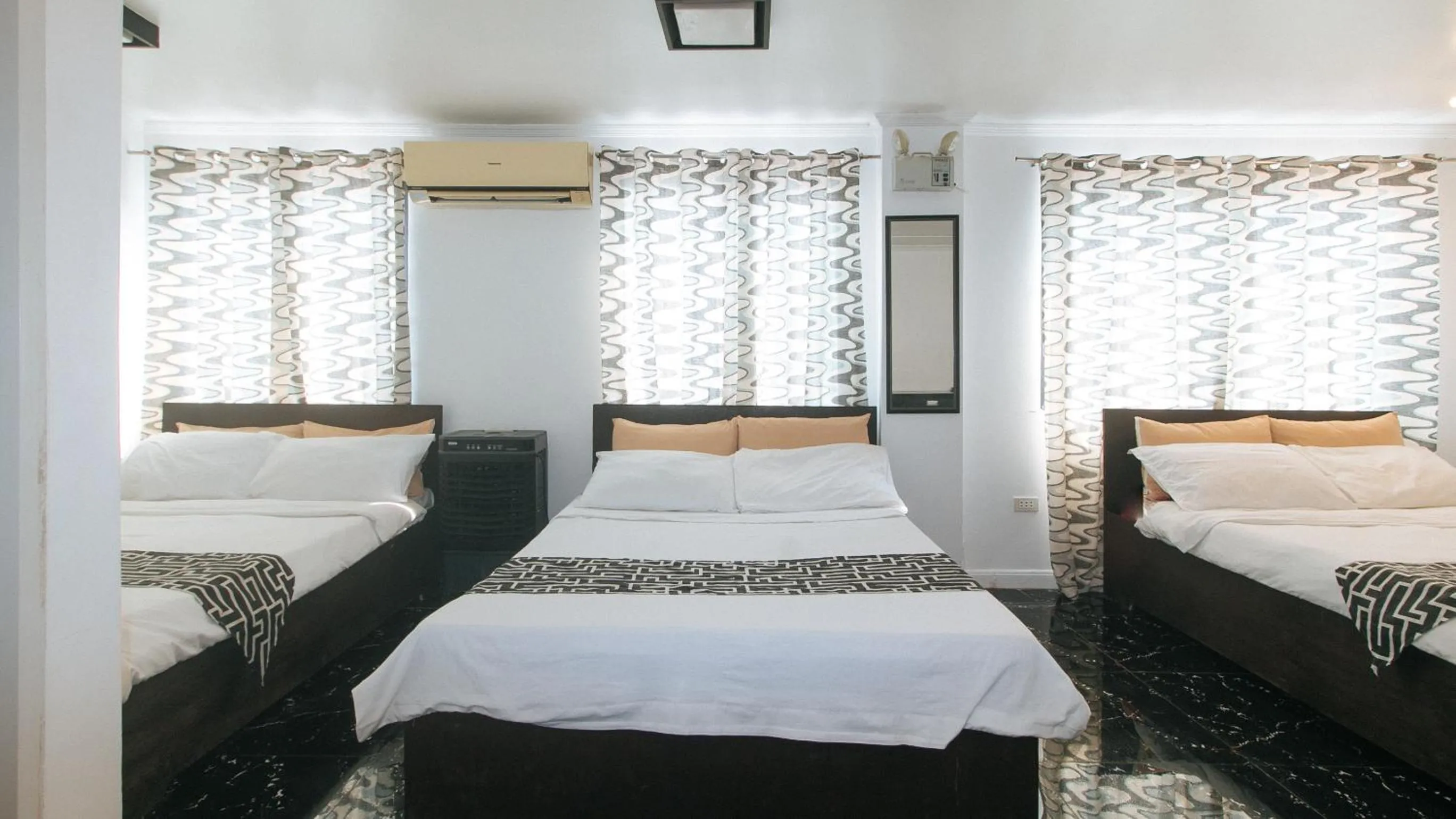 Bed in Stay Inn Station 2 Boracay by RedDoorz