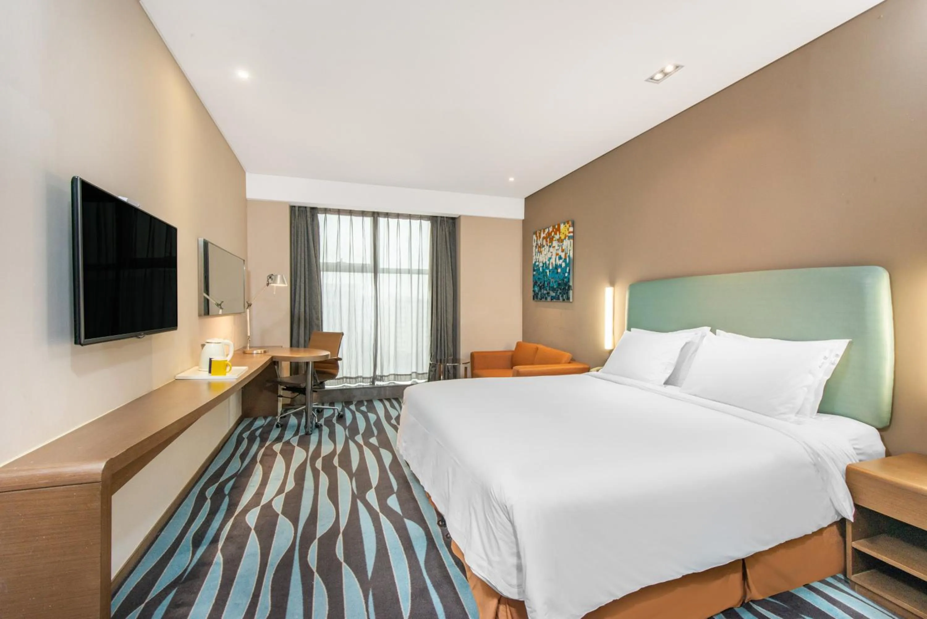 Superior Queen Room in Holiday Inn Express Hangzhou Huanglong