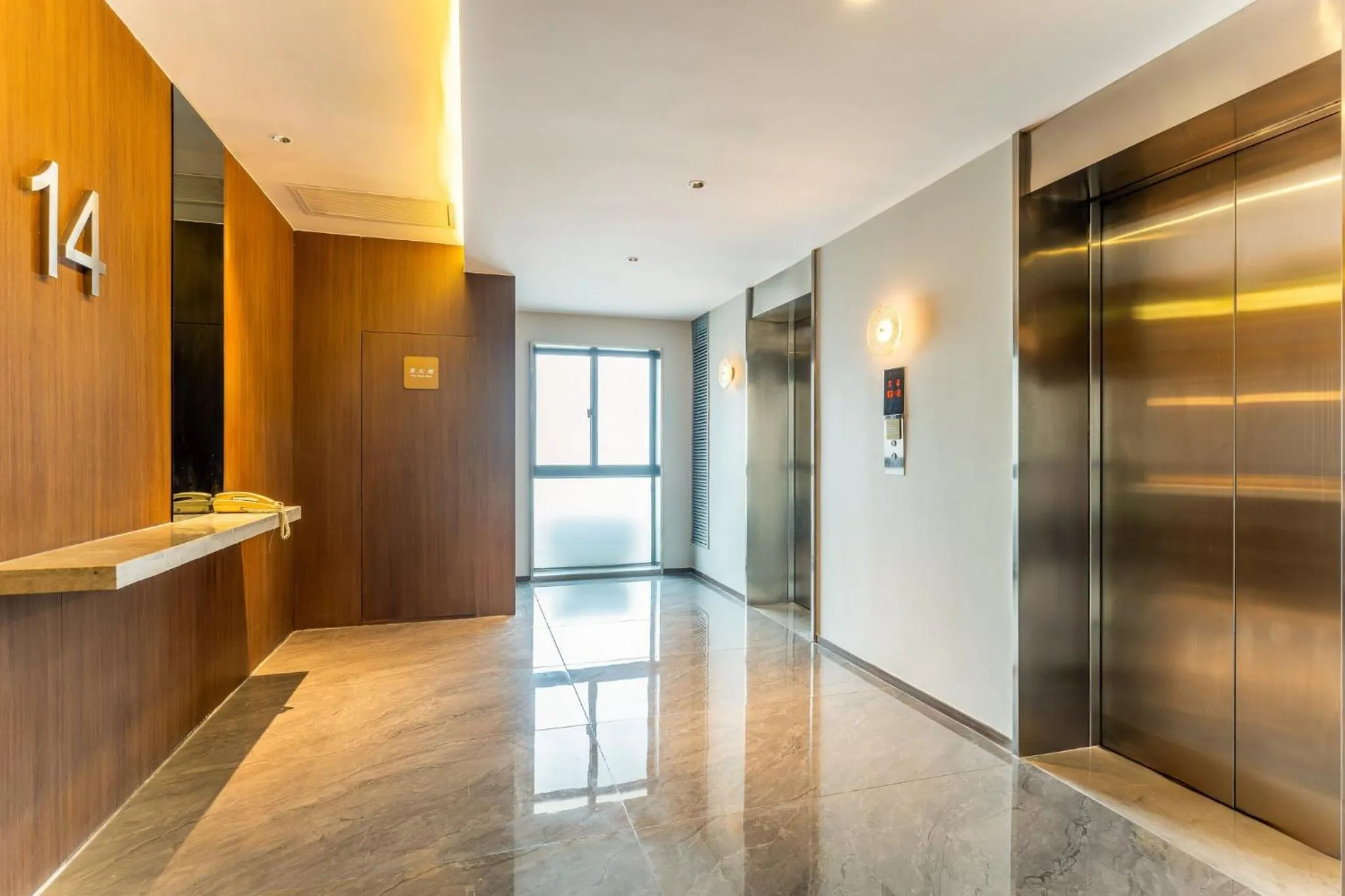 Meeting/conference room in Holiday Inn Express Hangzhou Huanglong