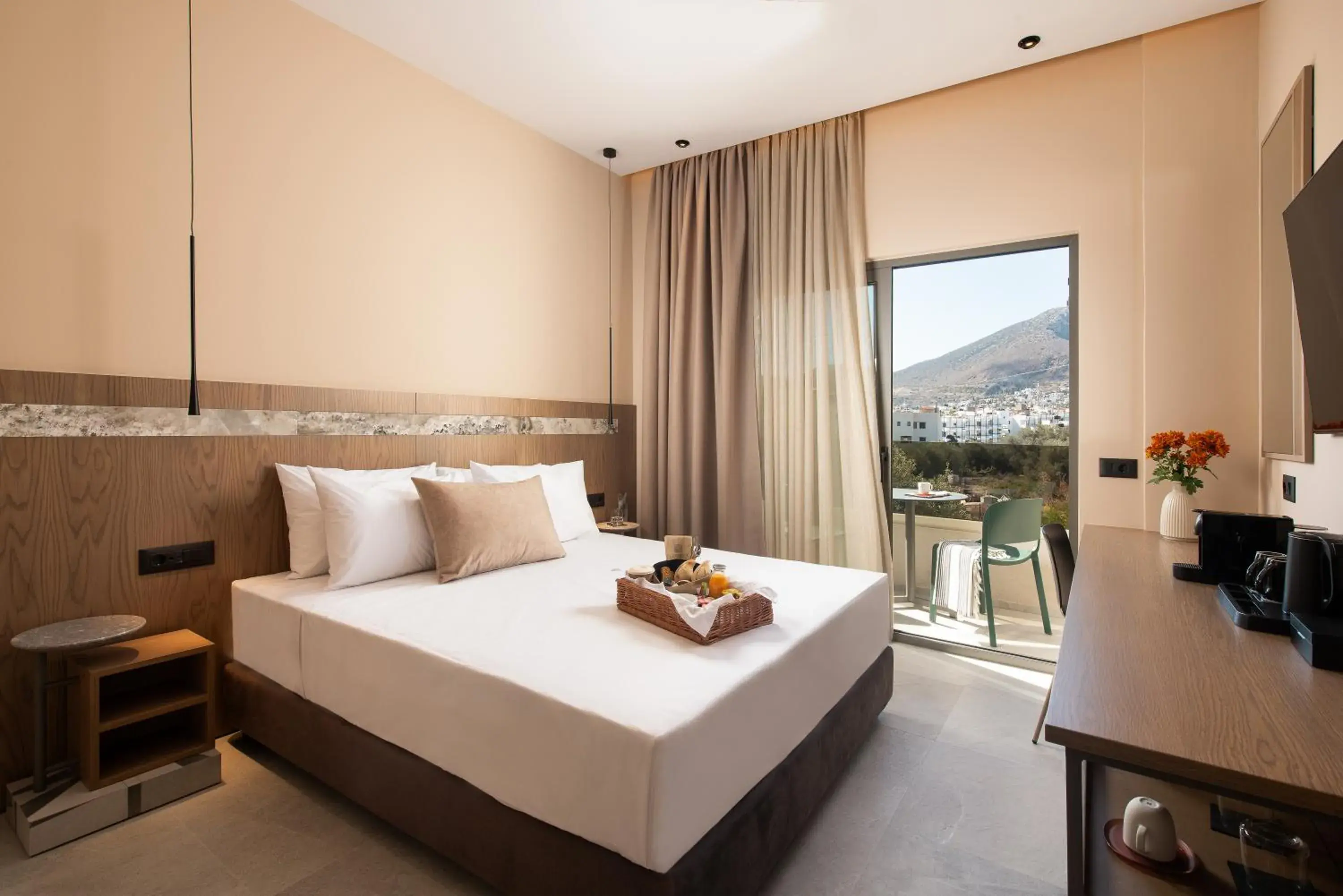 Comfort Room with City View in Cosmeen Lifestyle Boutique Stay Comfort Room with City View in Cosmeen Lifestyle Boutique Stay