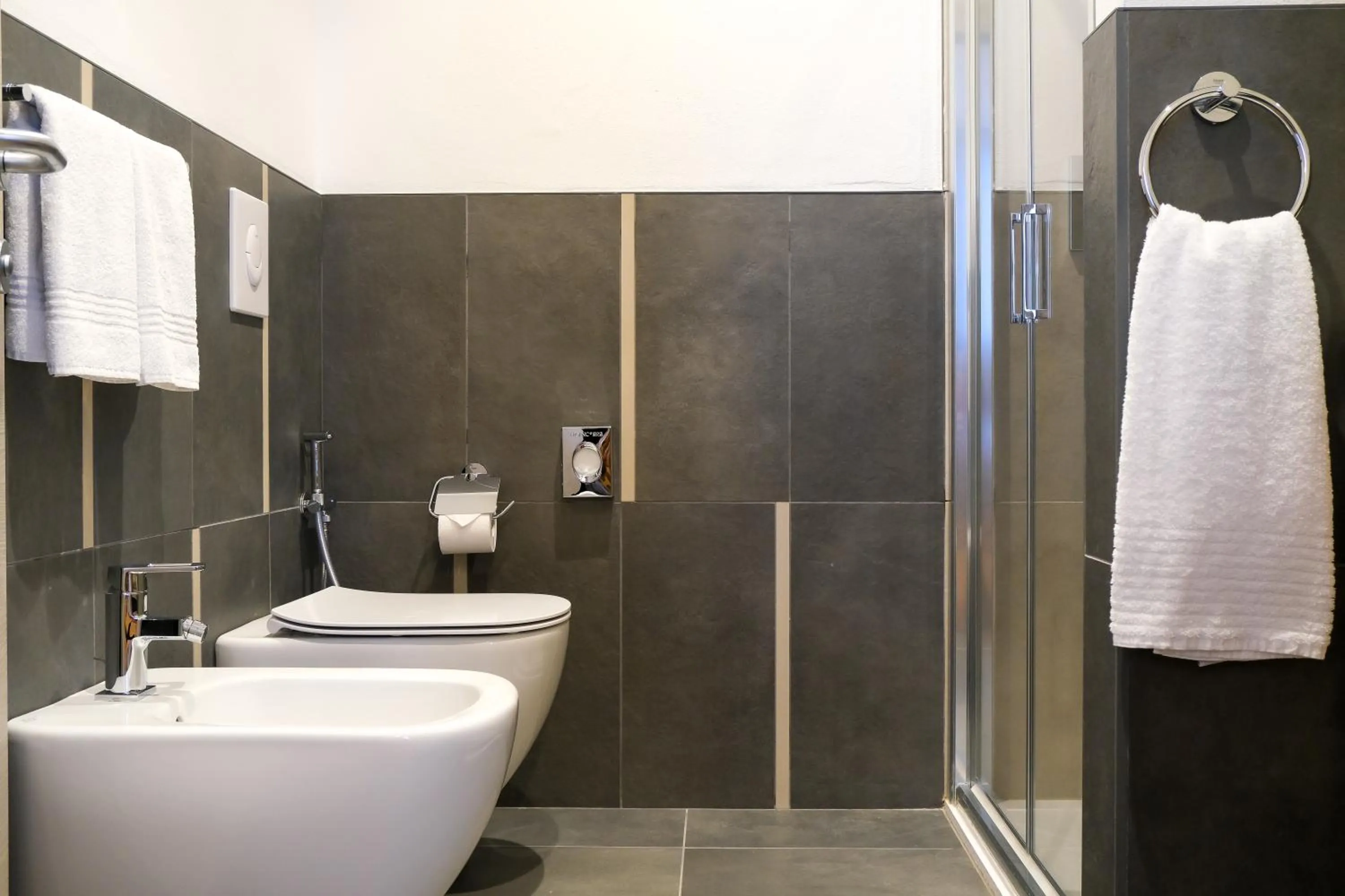 Bathroom in Emerald Green Residence