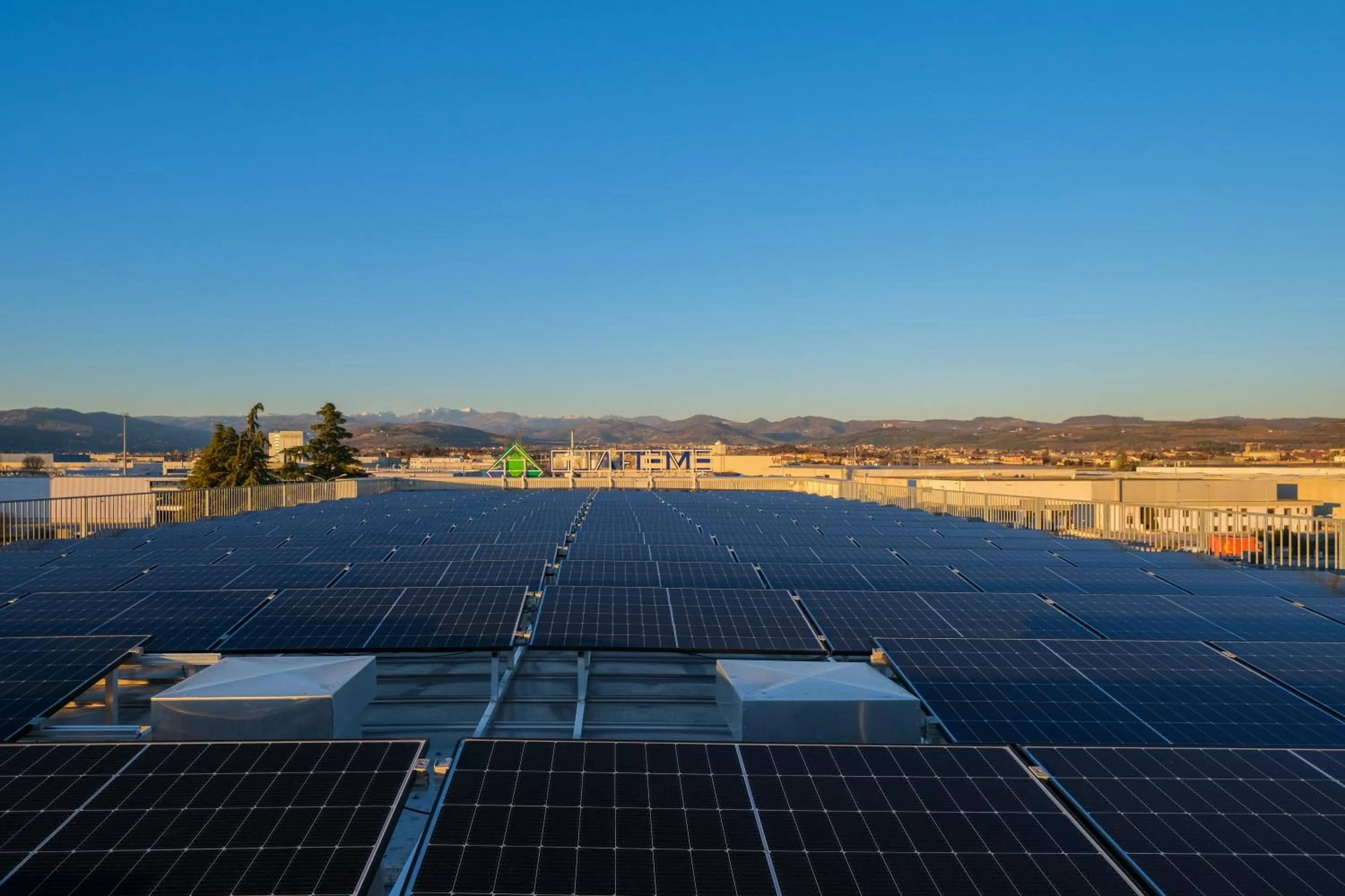 Mountain view in Emerald Green Residence