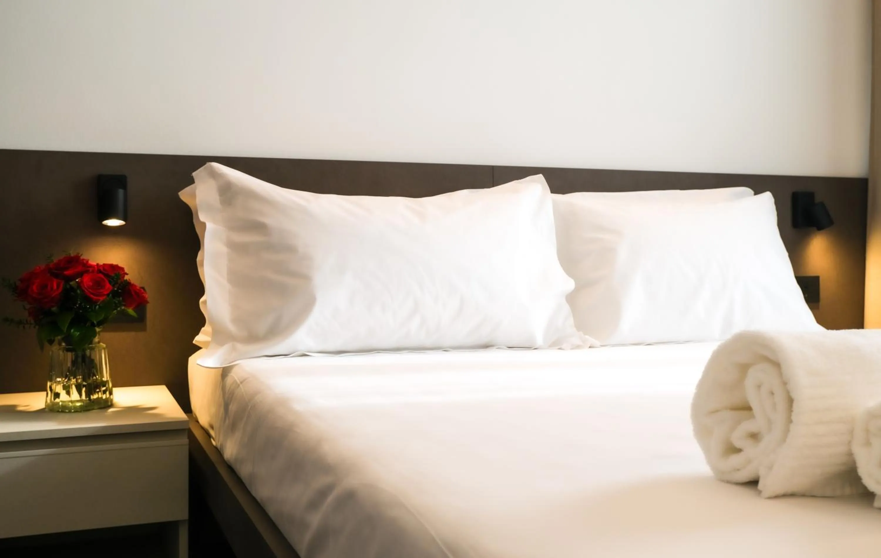 TV and multimedia, Bed in Emerald Green Residence