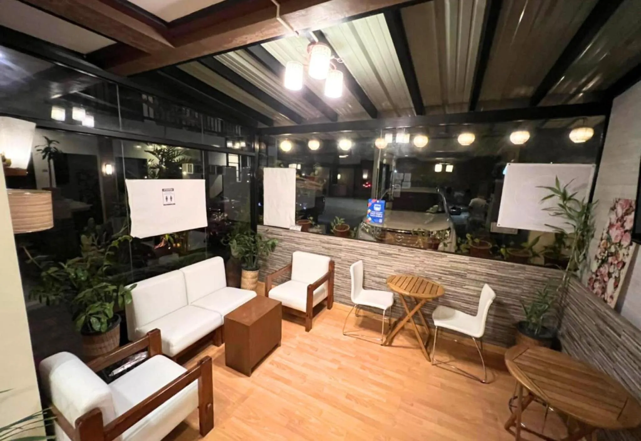 Pacific Palm Suites Davao powered by Cocotel