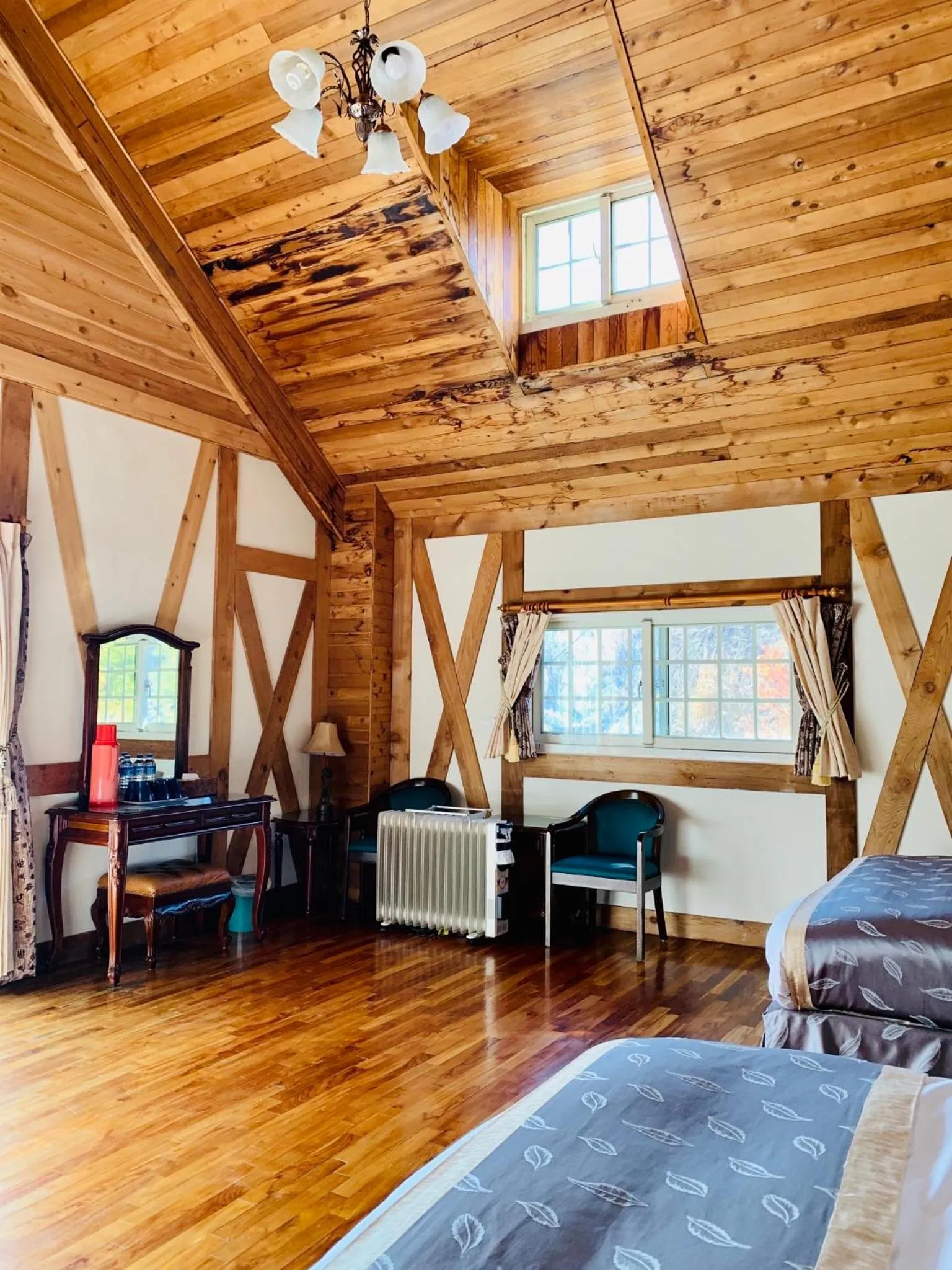 Bed in The Cotswolds Villa