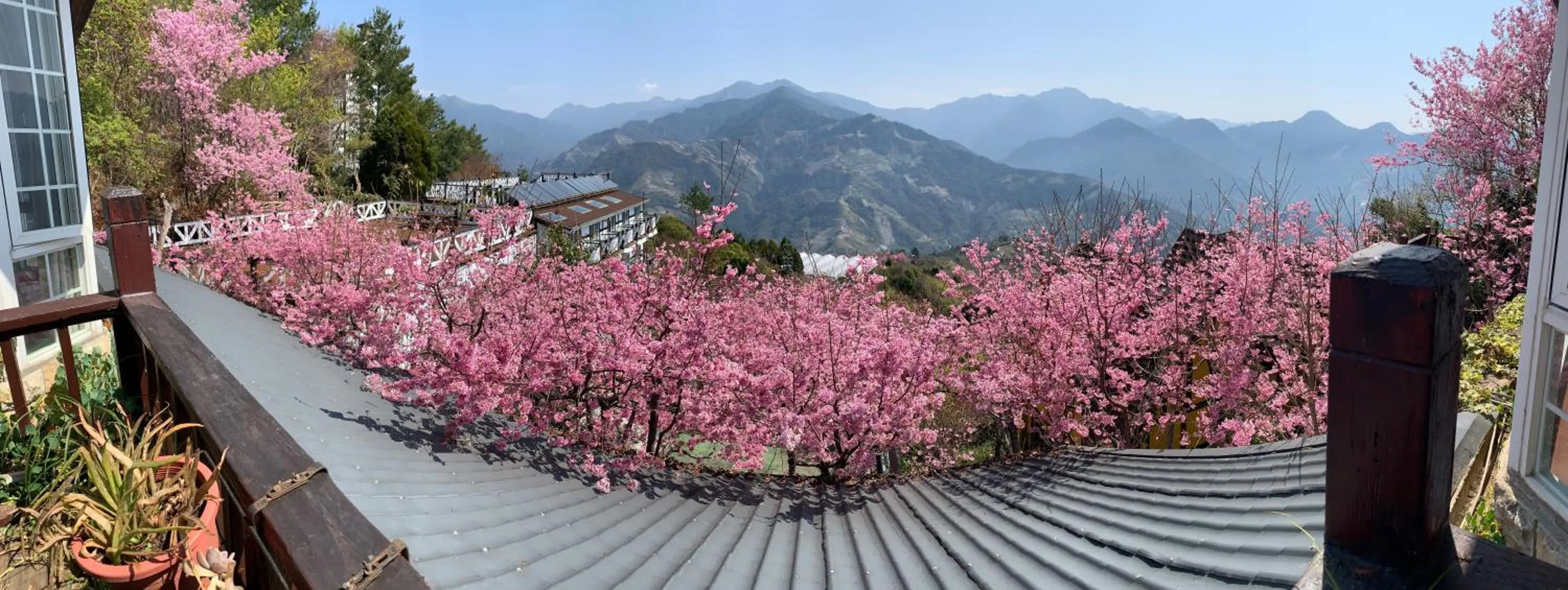 Mountain view in The Cotswolds Villa