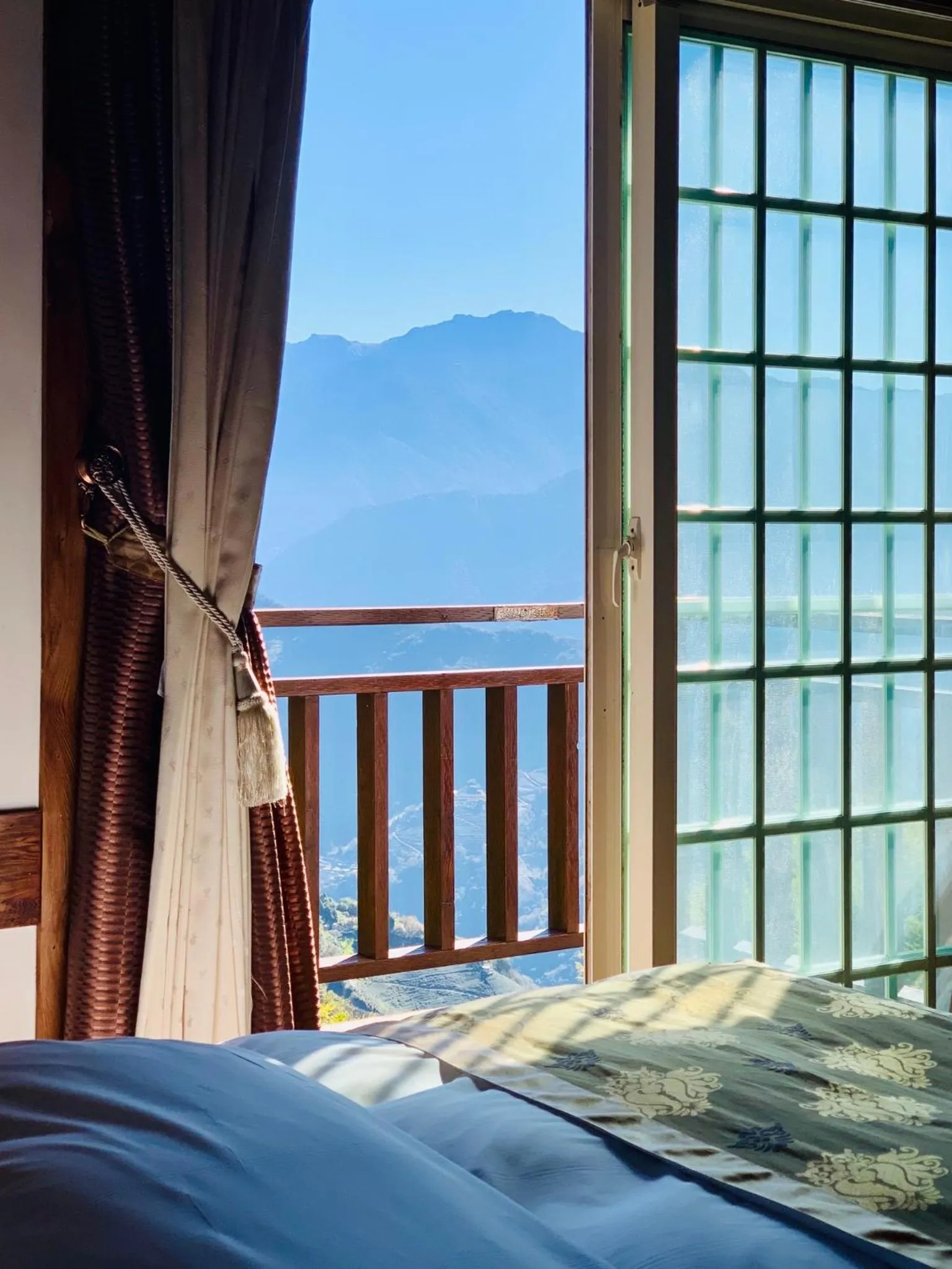 Bed in The Cotswolds Villa