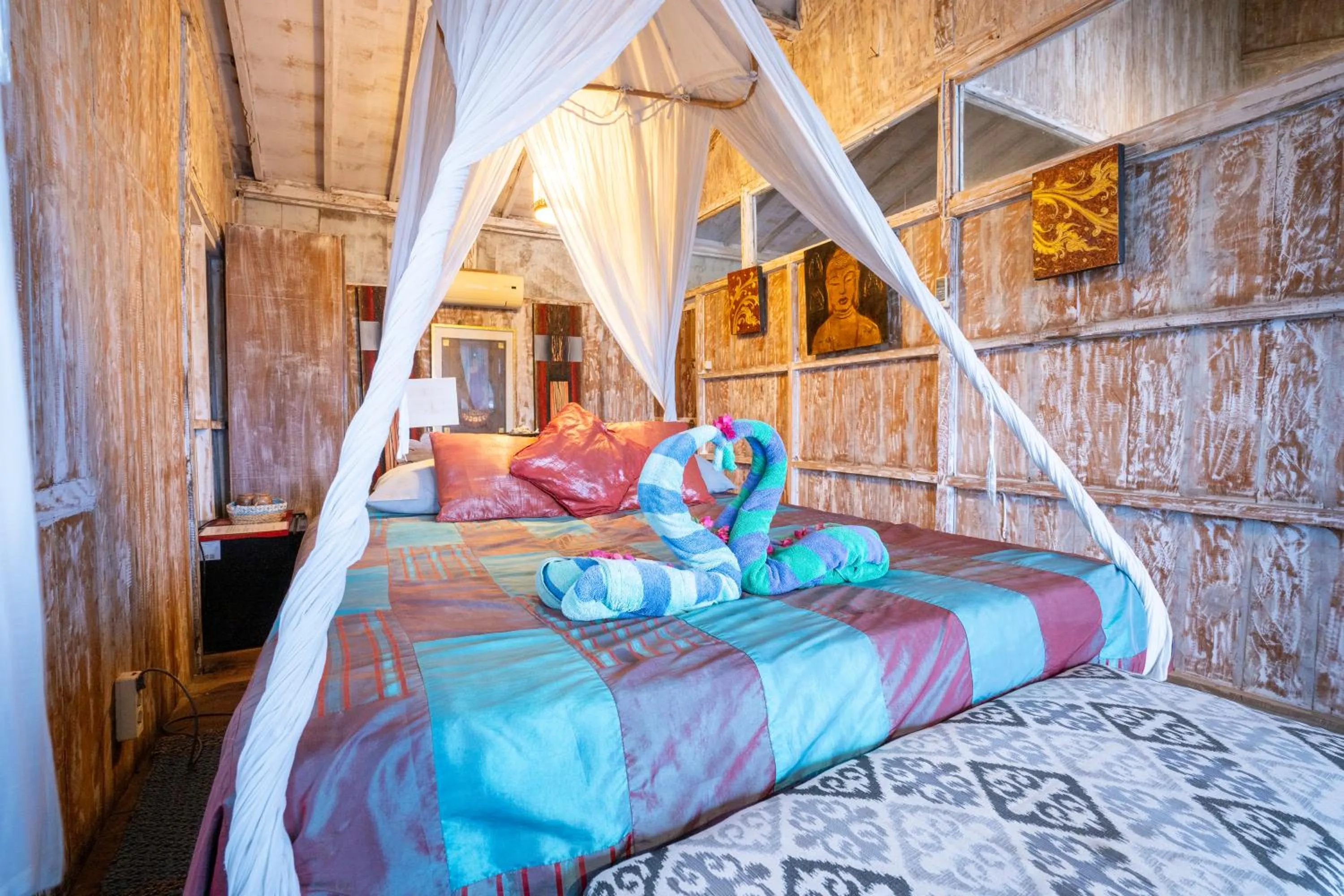 Bedroom, Bed in Selini Hills