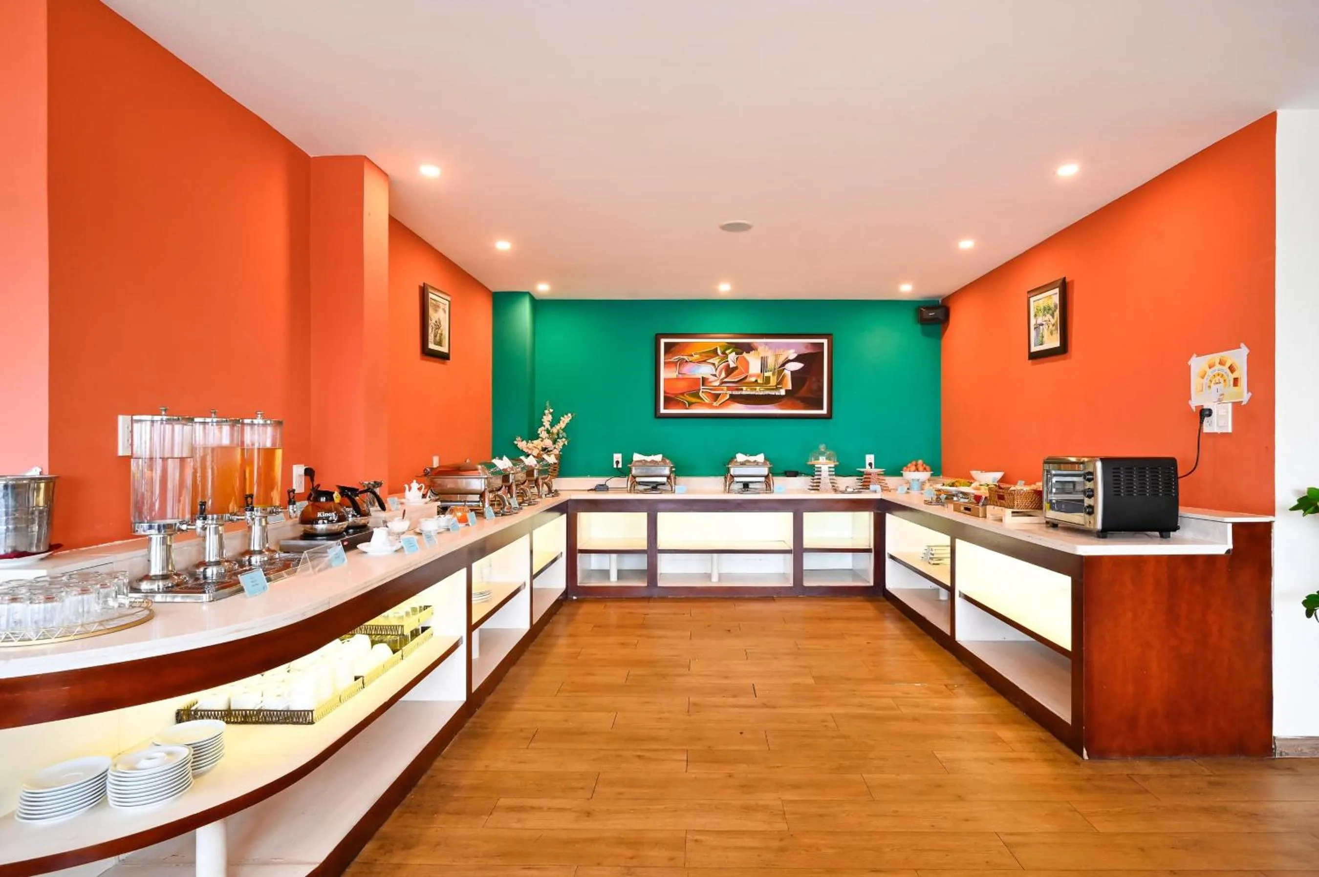 Food in Family Inn Saigon