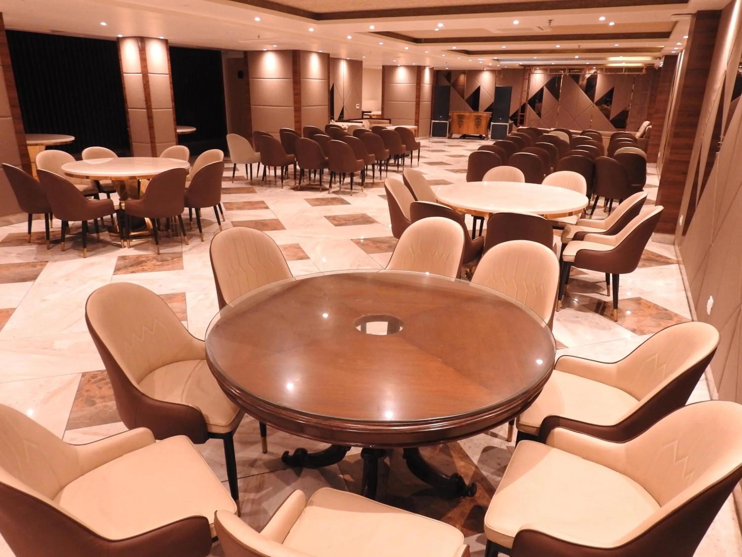 Banquet/Function facilities in Sapphire Sky Hotel