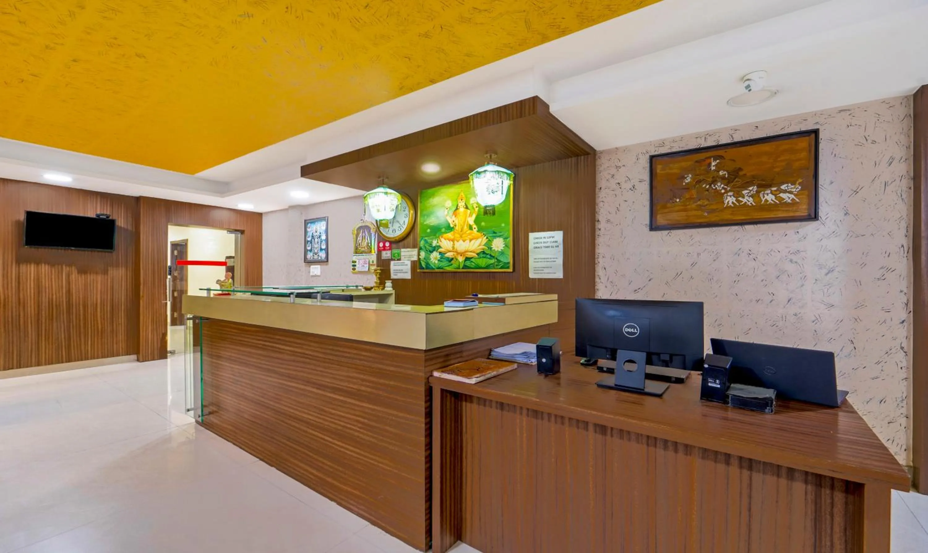 Lobby or reception in Treebo NGH Transit
