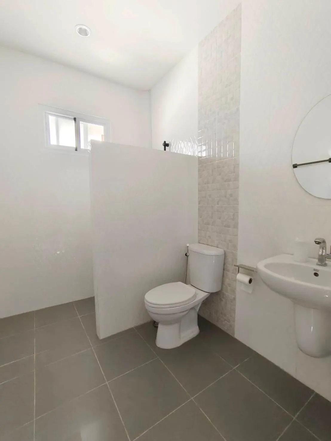 Bathroom in Chiang Khan Dwelling